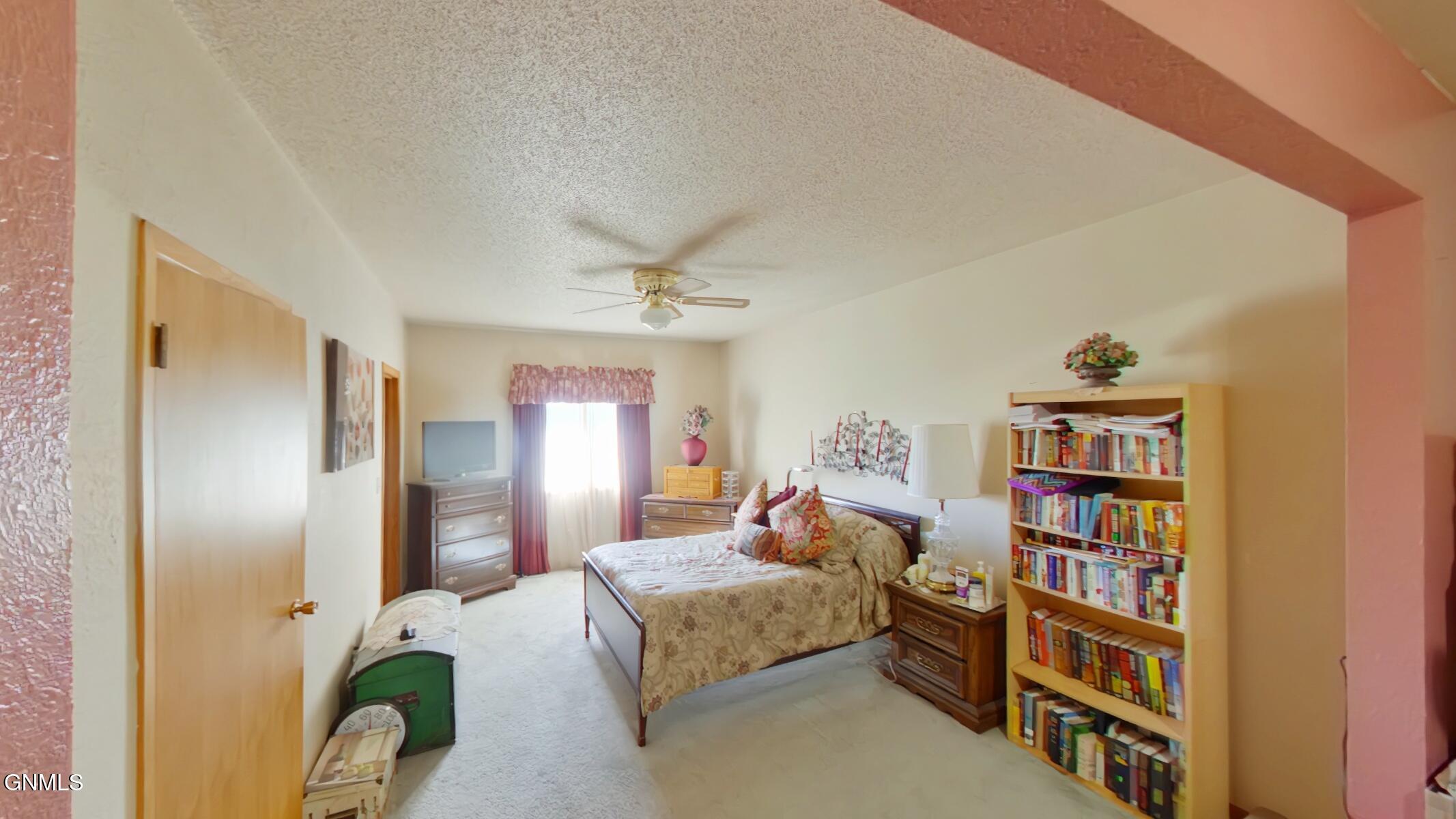 property viewer photo 8