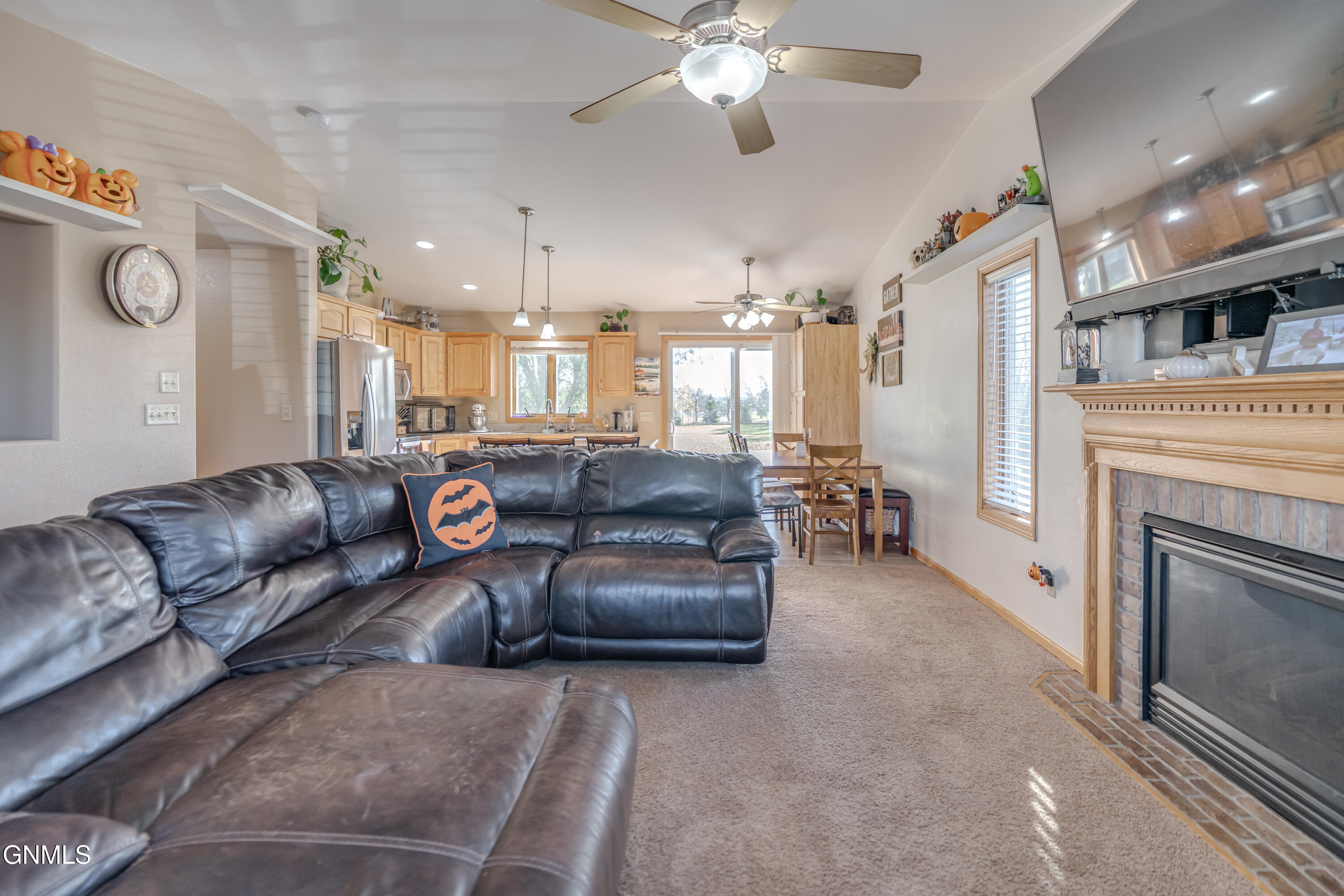 property viewer photo 10