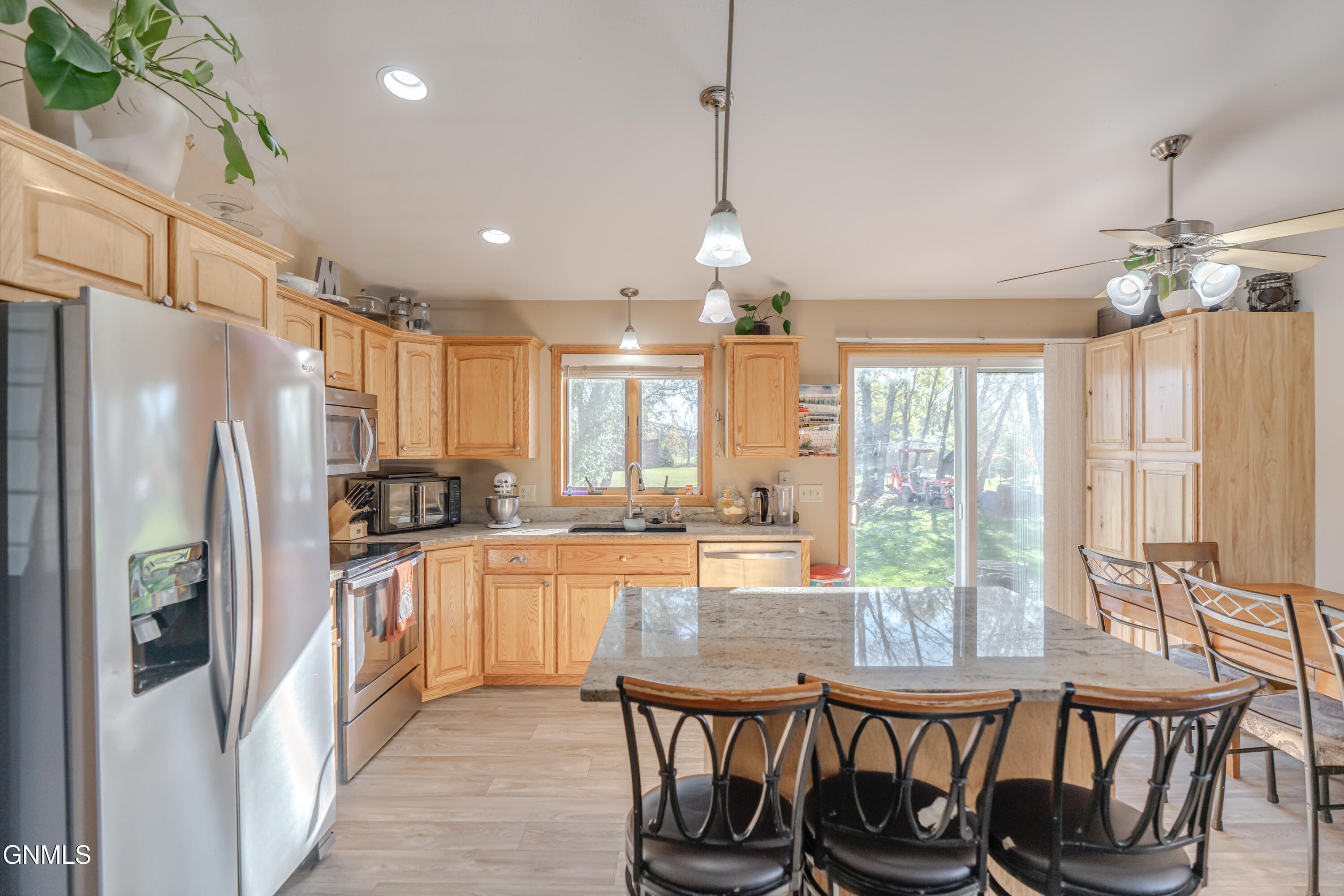 property viewer photo 14