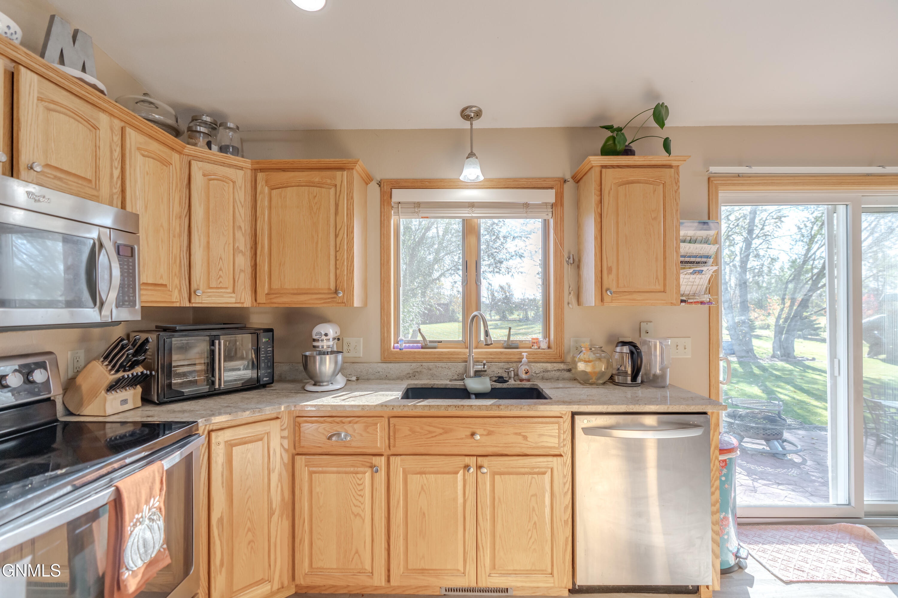 property viewer photo 15