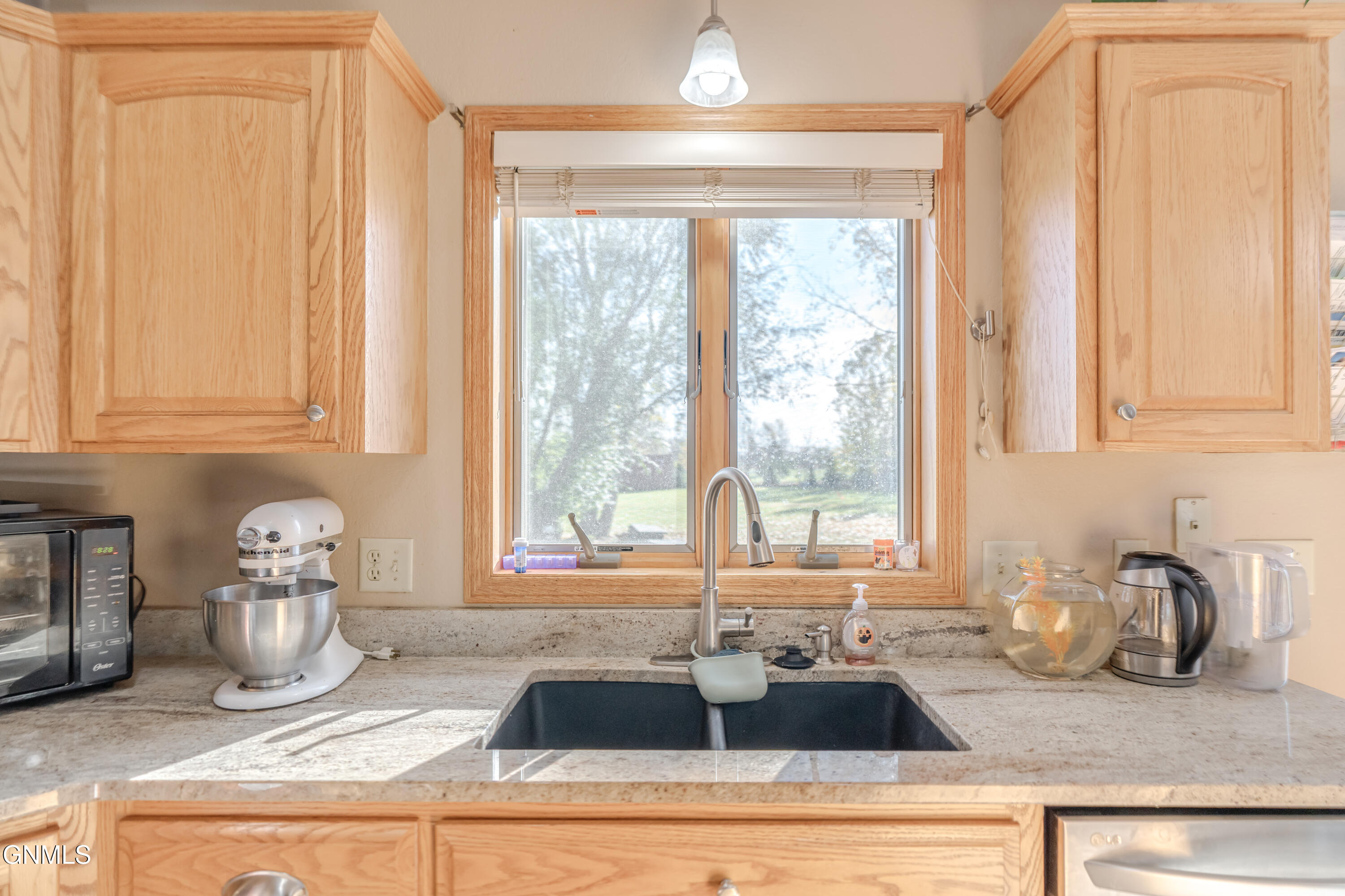 property viewer photo 16
