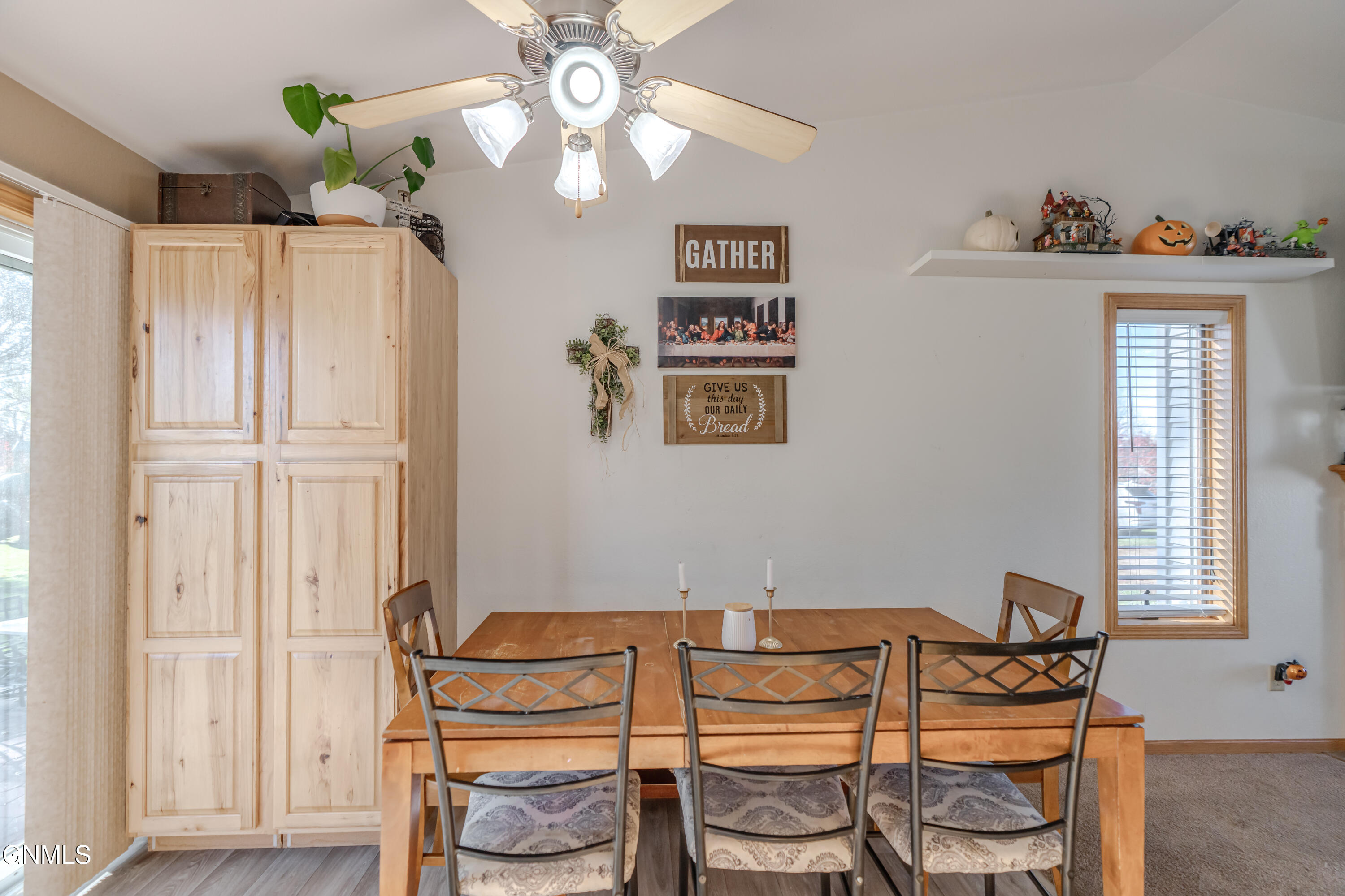 property viewer photo 19