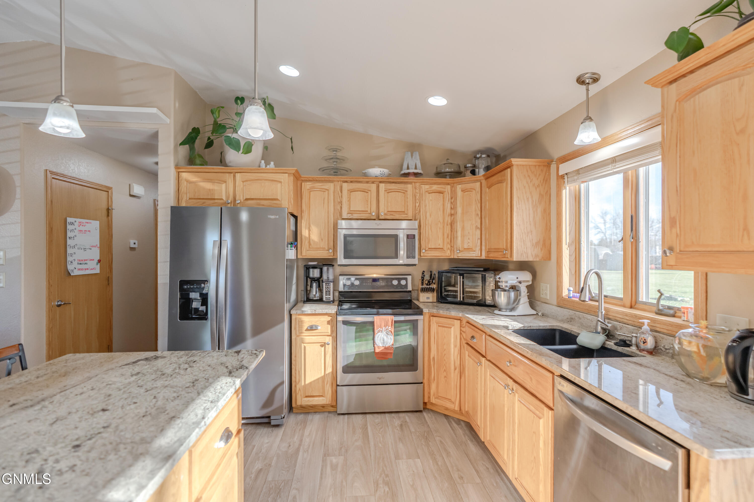 property viewer photo 22