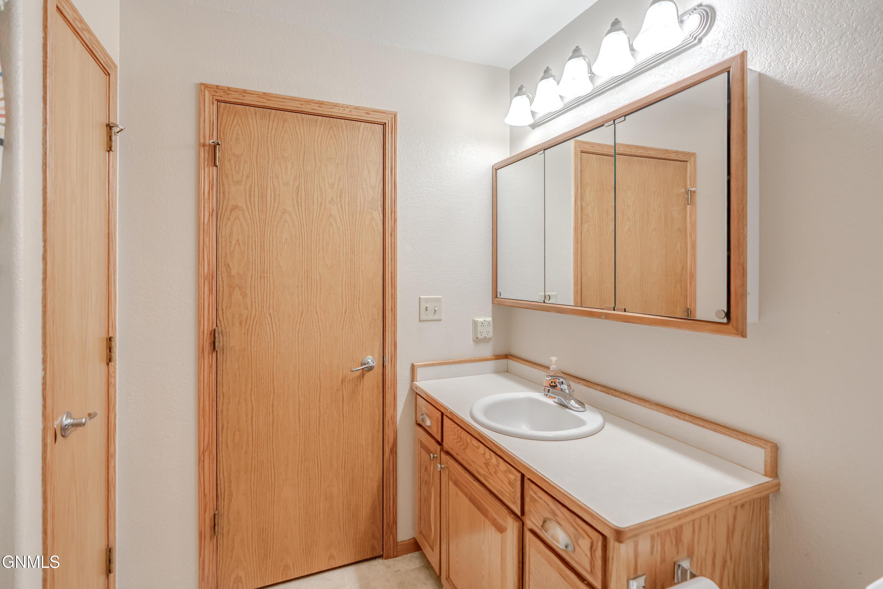 property viewer photo 27