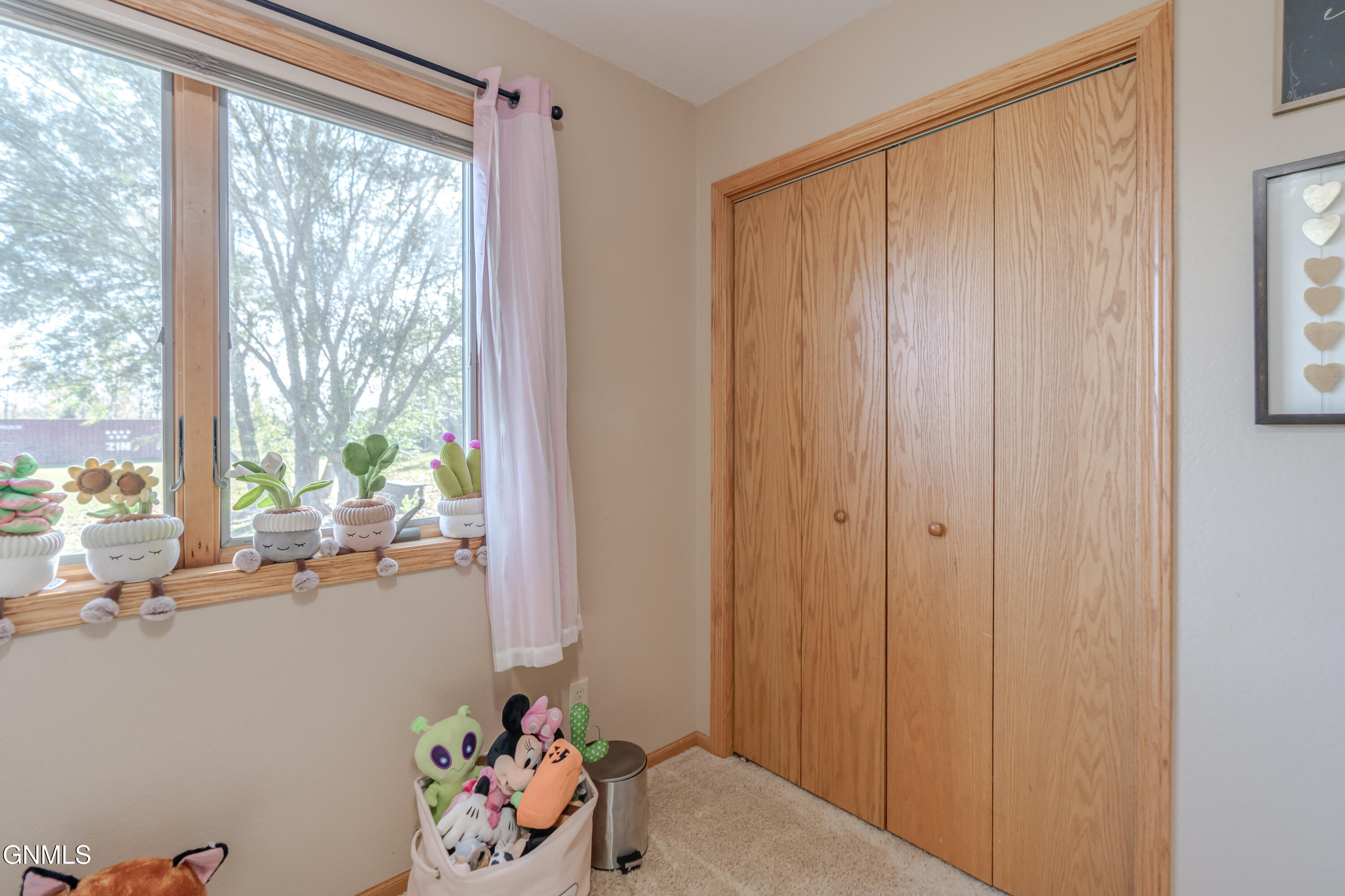 property viewer photo 33