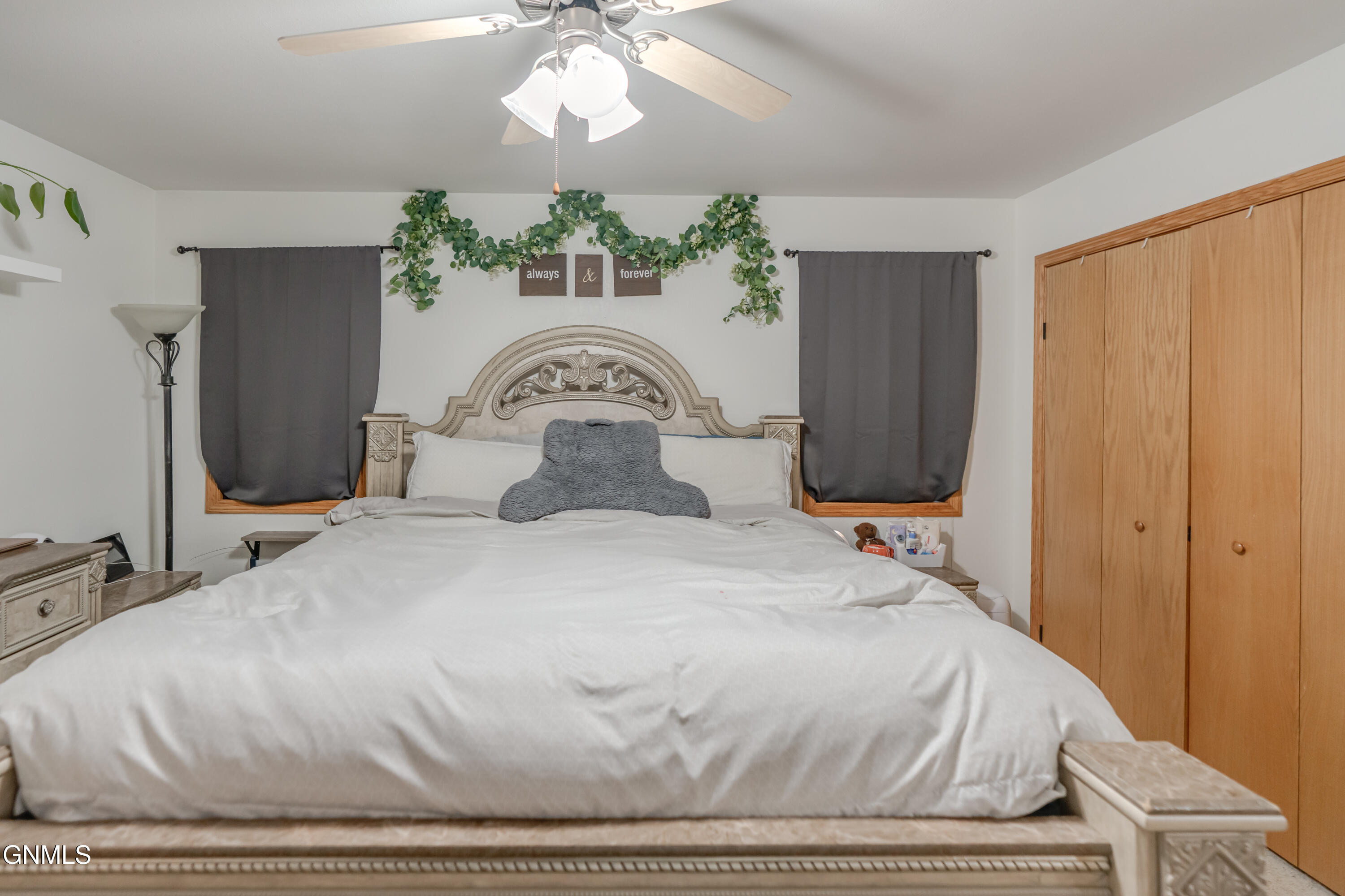 property viewer photo 35