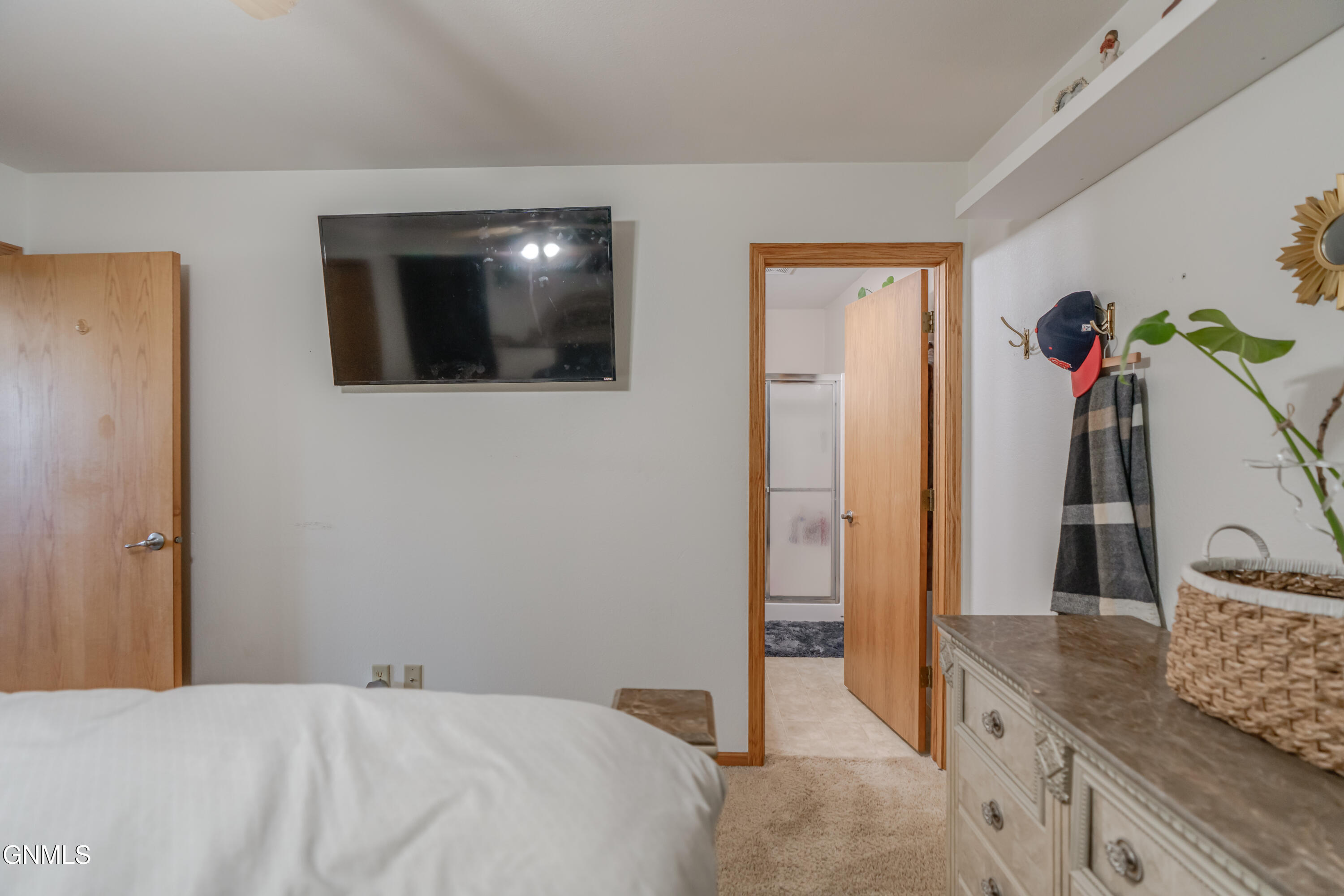 property viewer photo 37