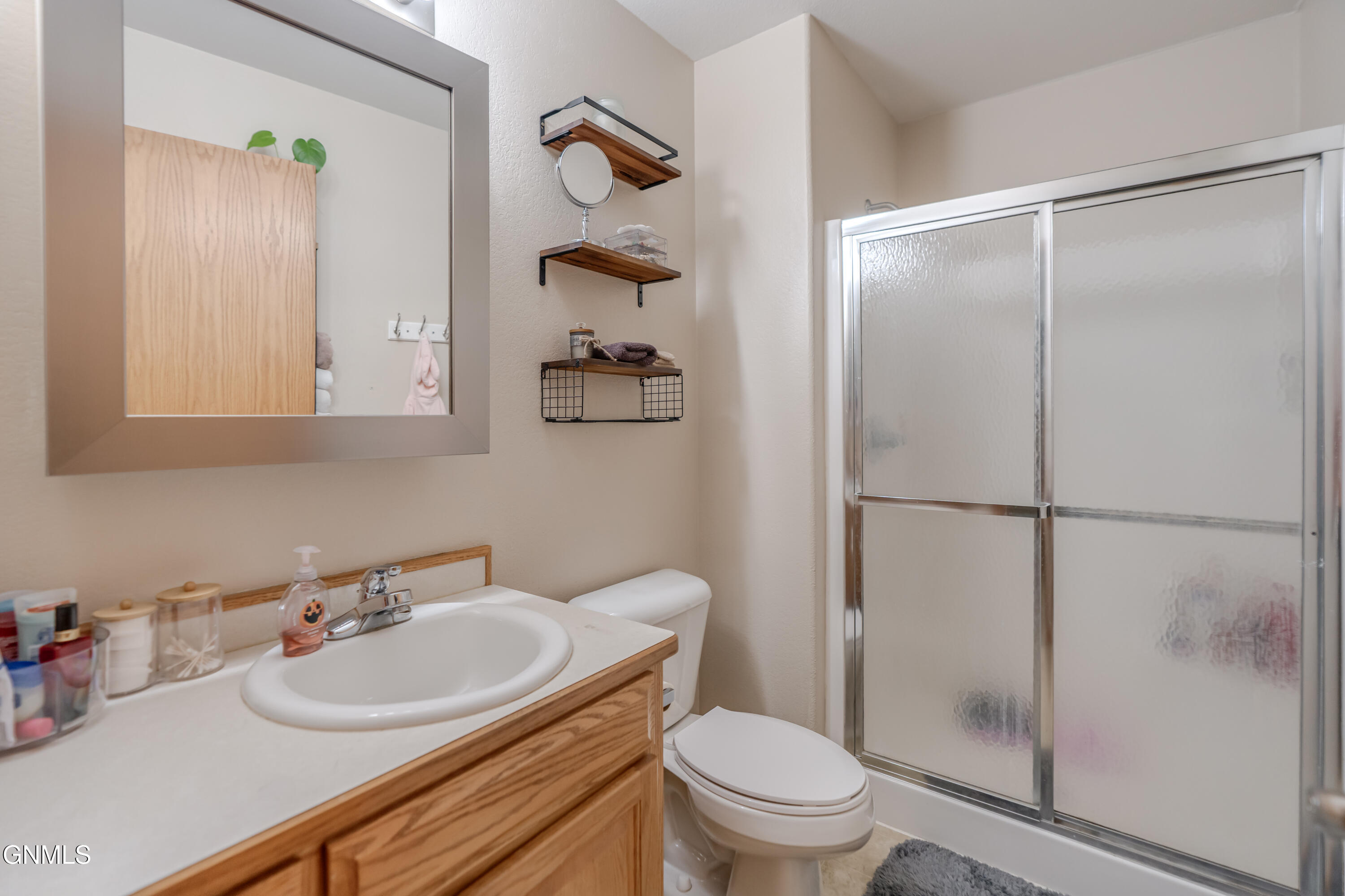property viewer photo 38