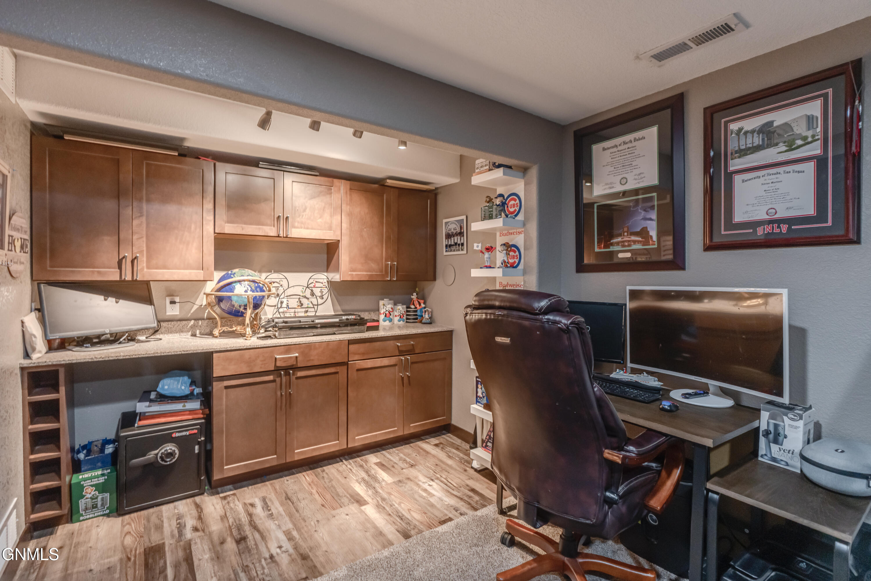 property viewer photo 59