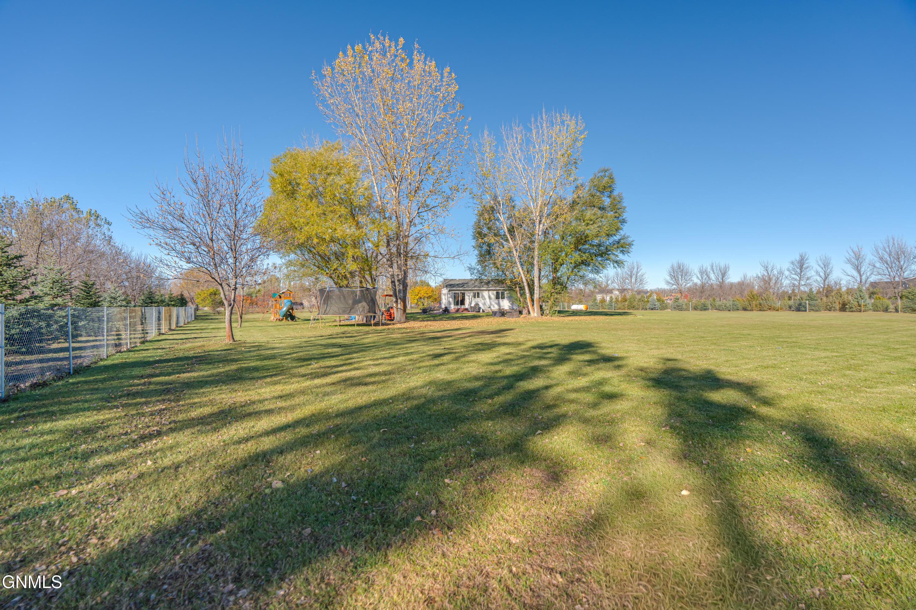 property viewer photo 95