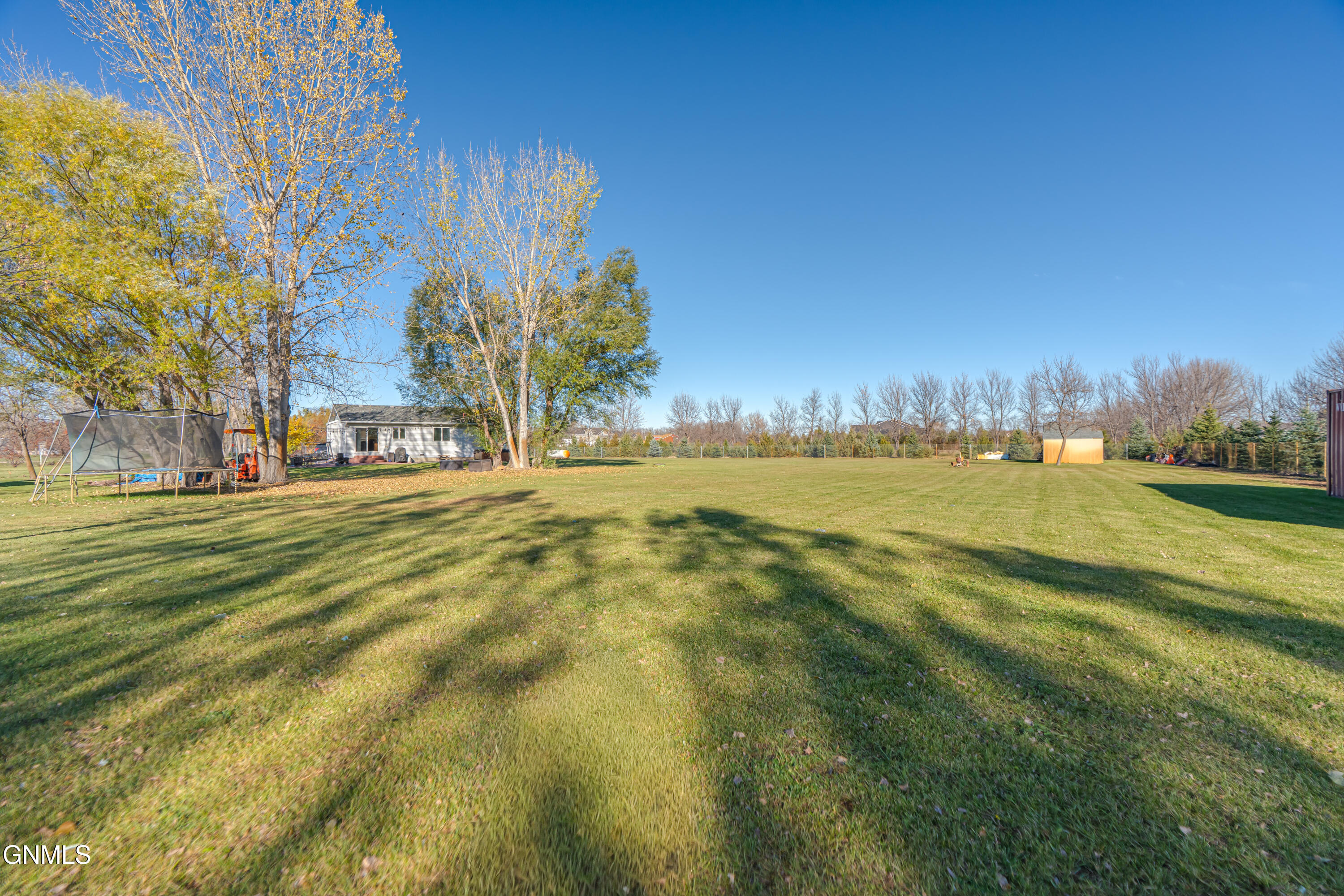 property viewer photo 96
