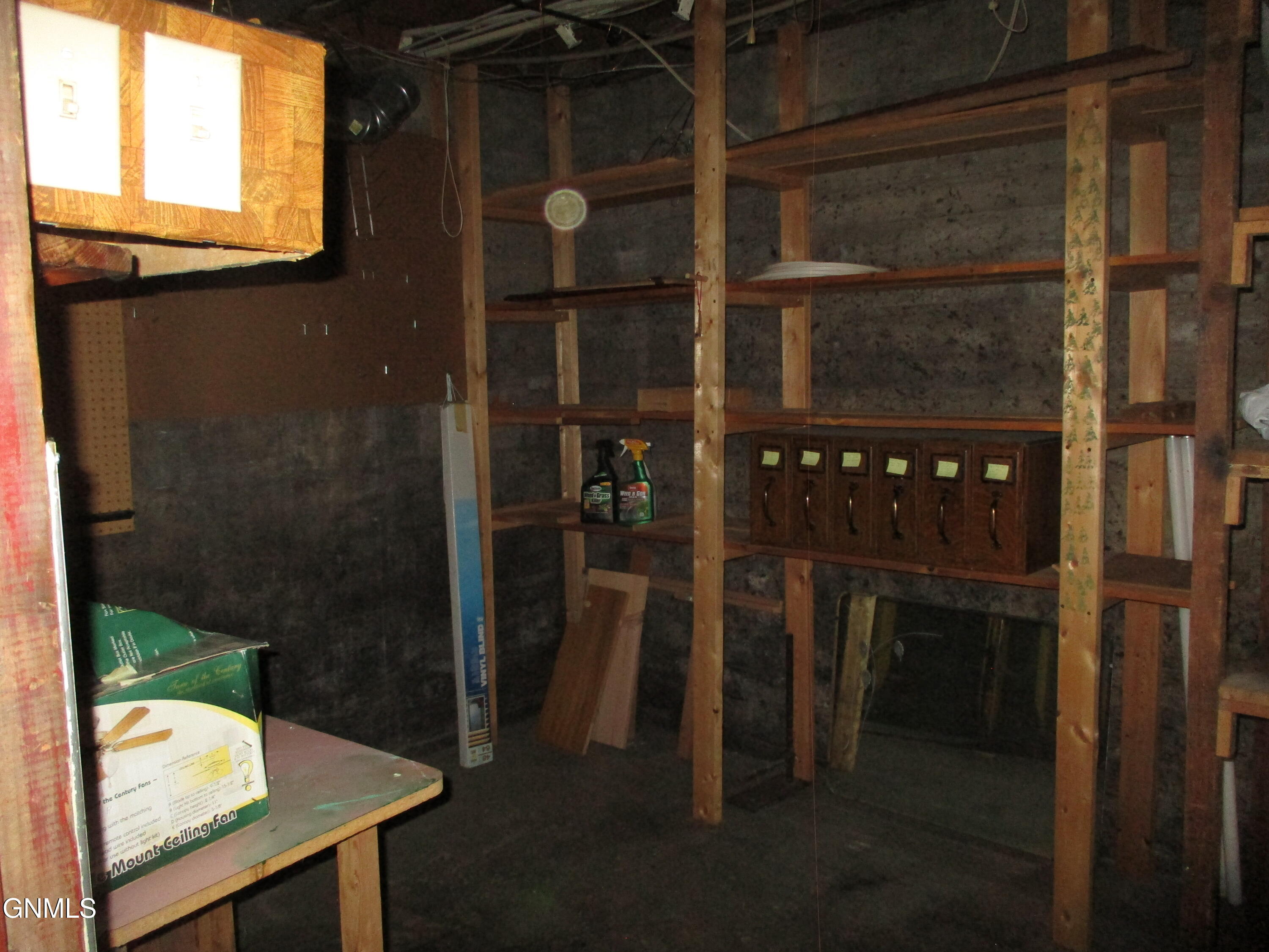 main property photo 10