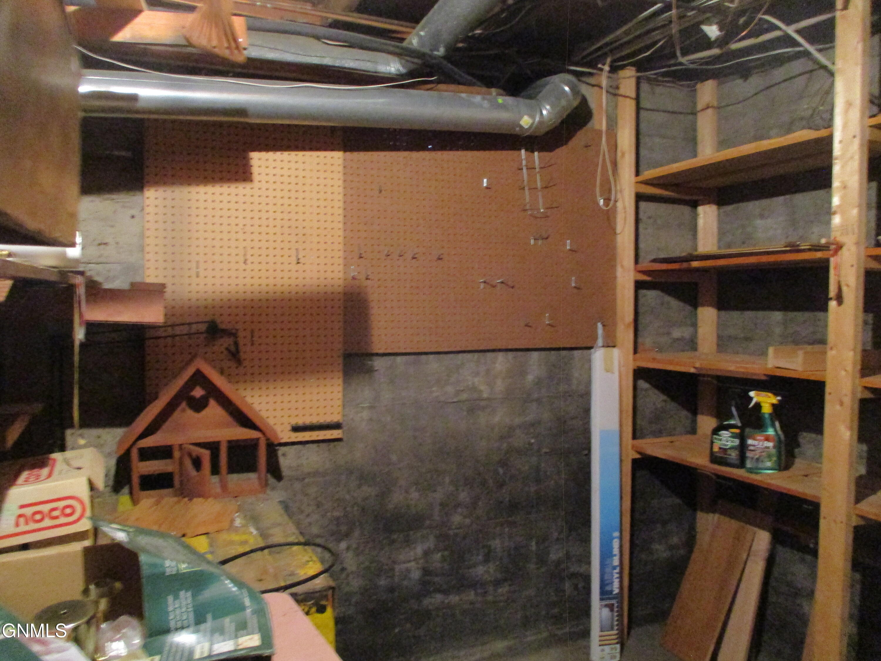 main property photo 31