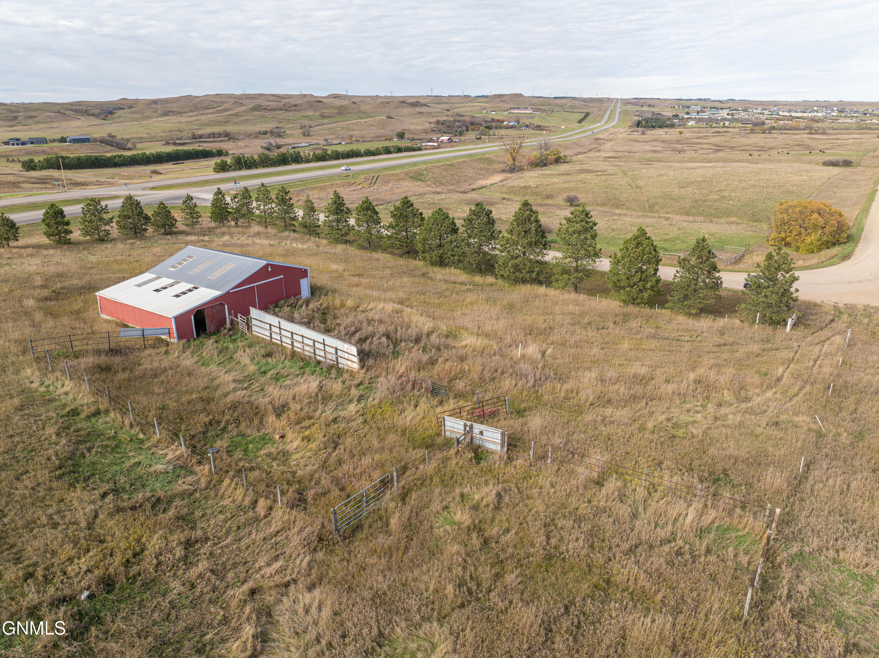 main property photo 19