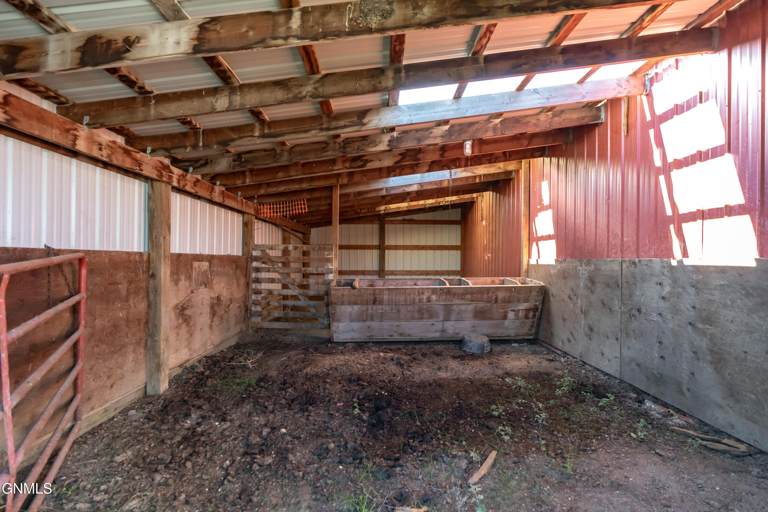 main property photo 46
