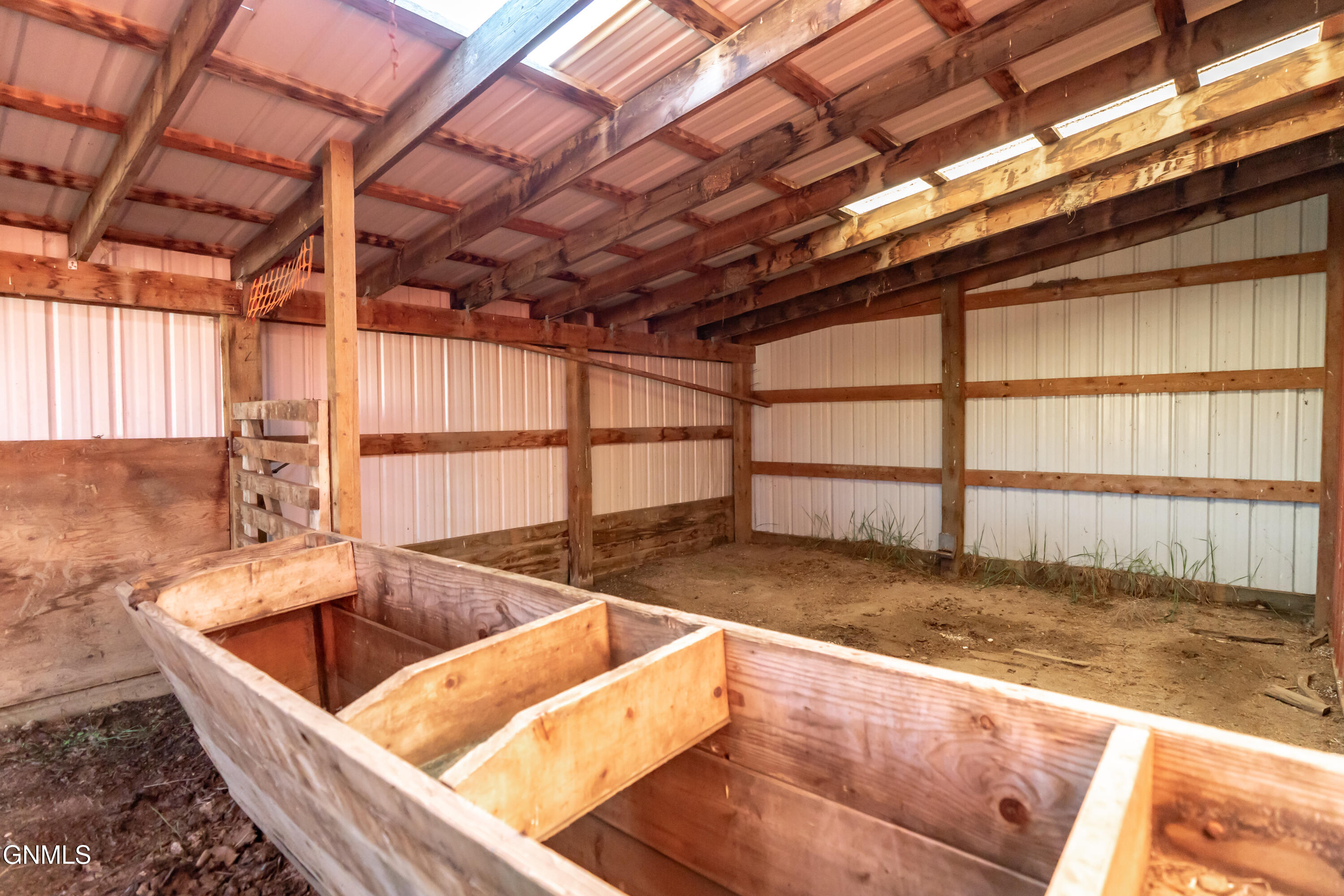 main property photo 47
