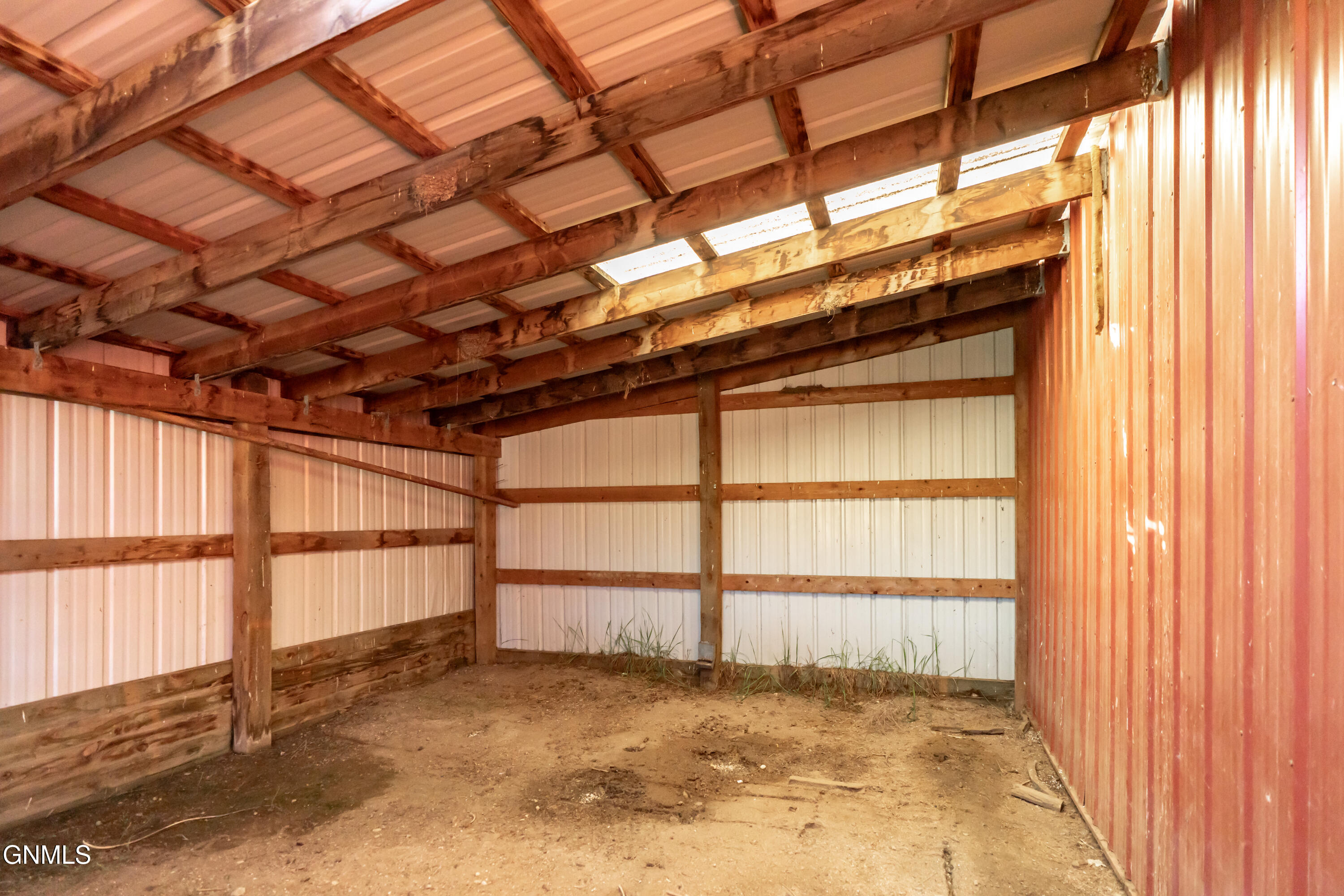 main property photo 48