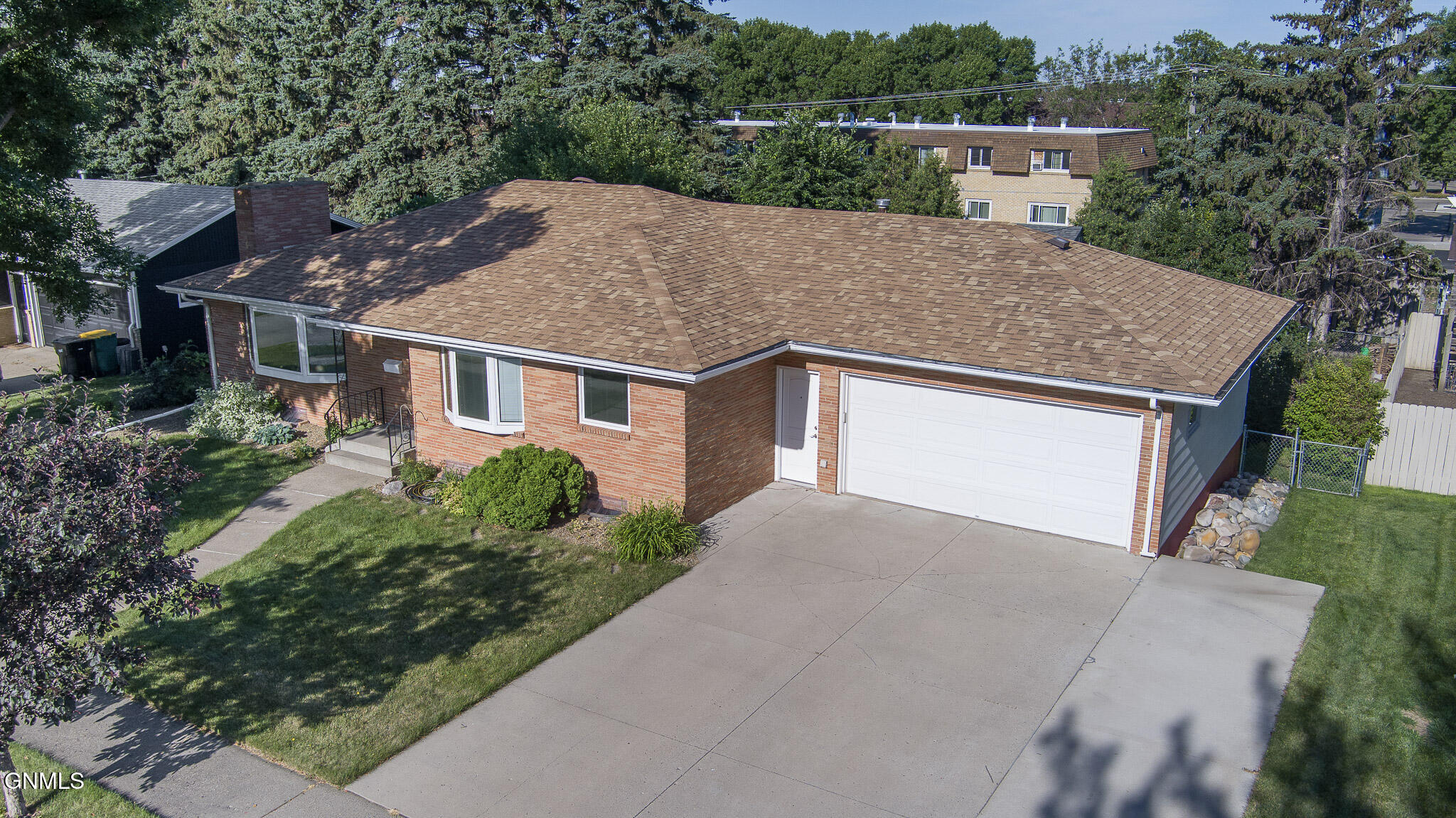 main property photo 0