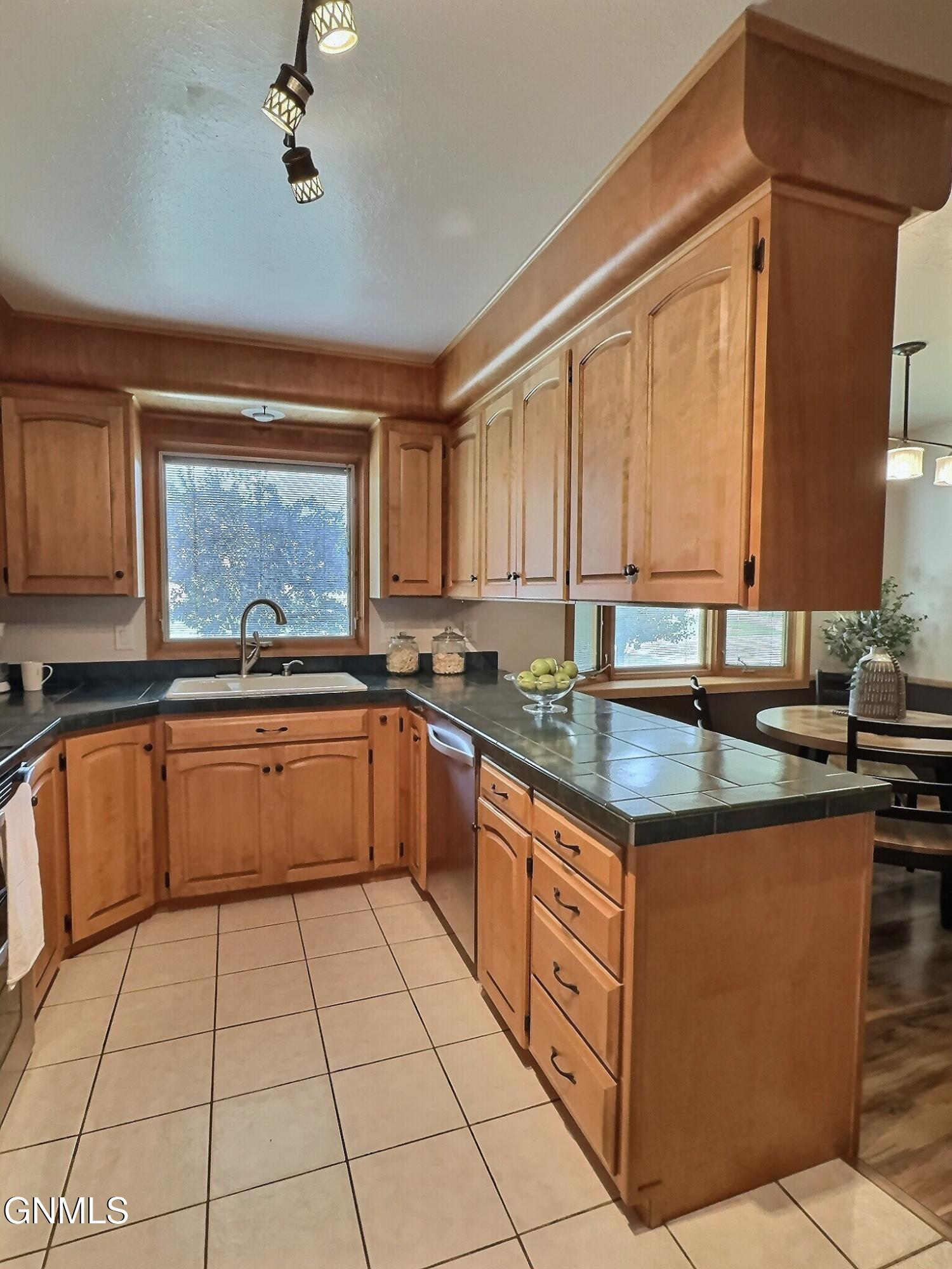 property viewer photo 11