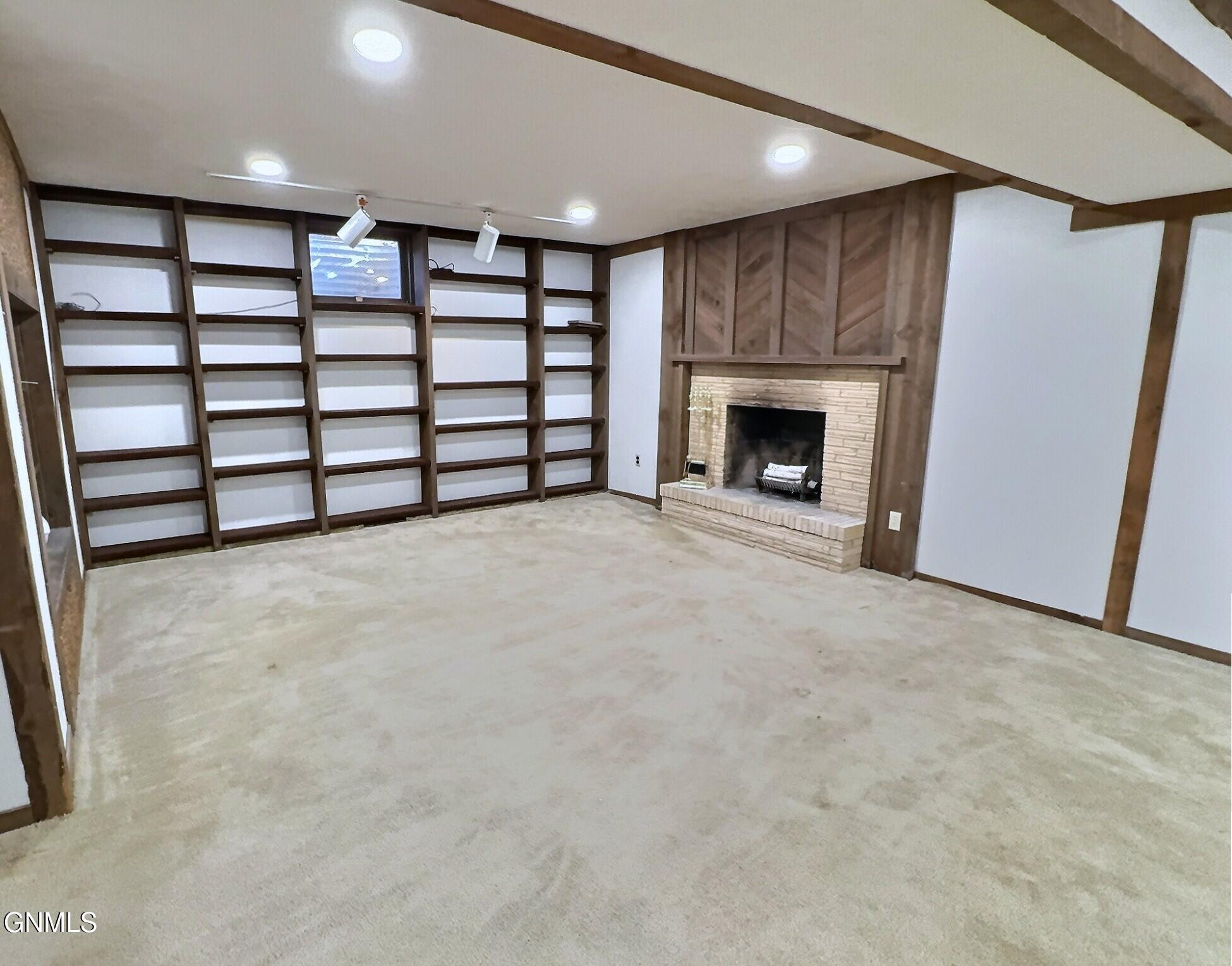 property viewer photo 29