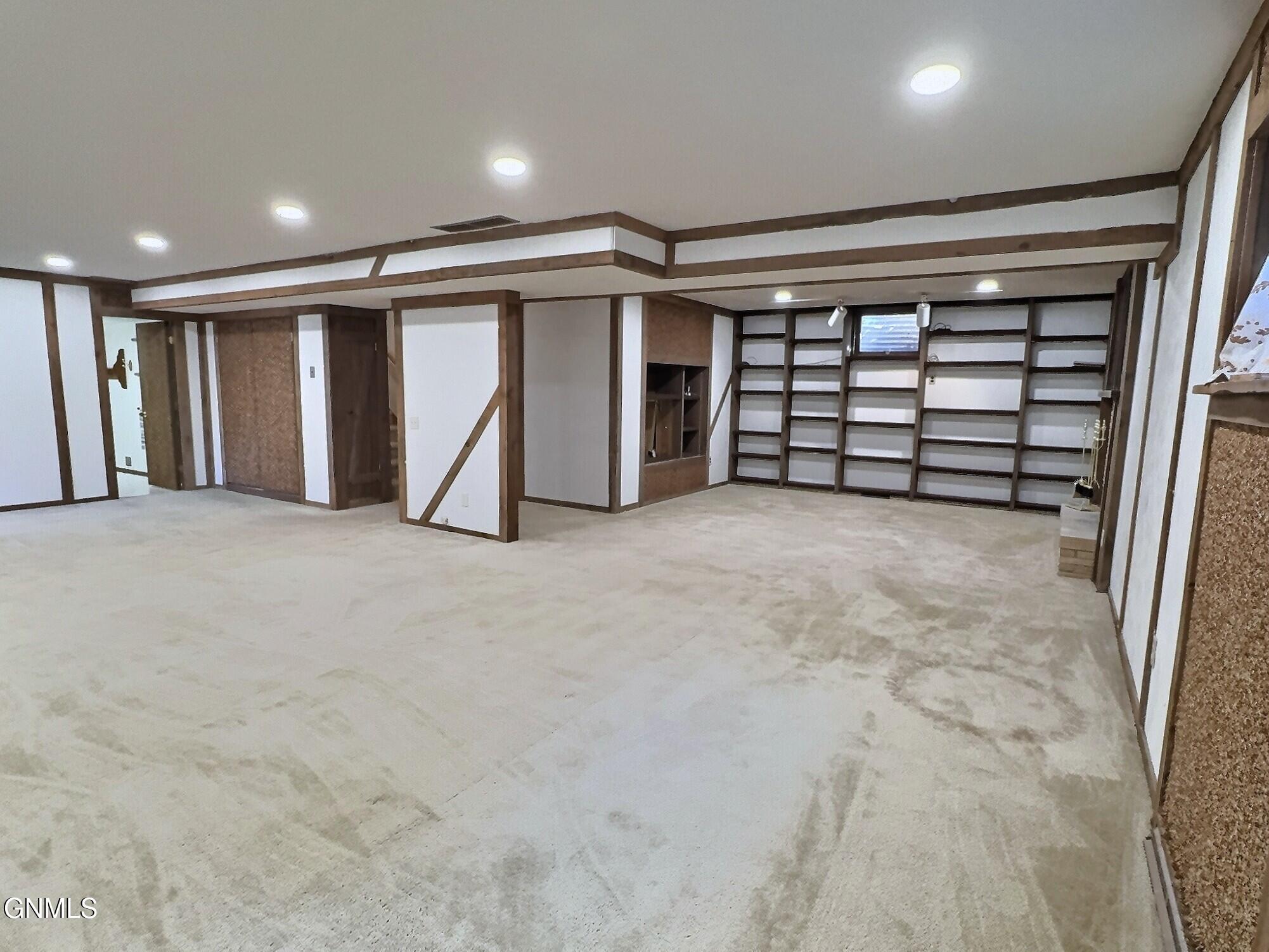 property viewer photo 31