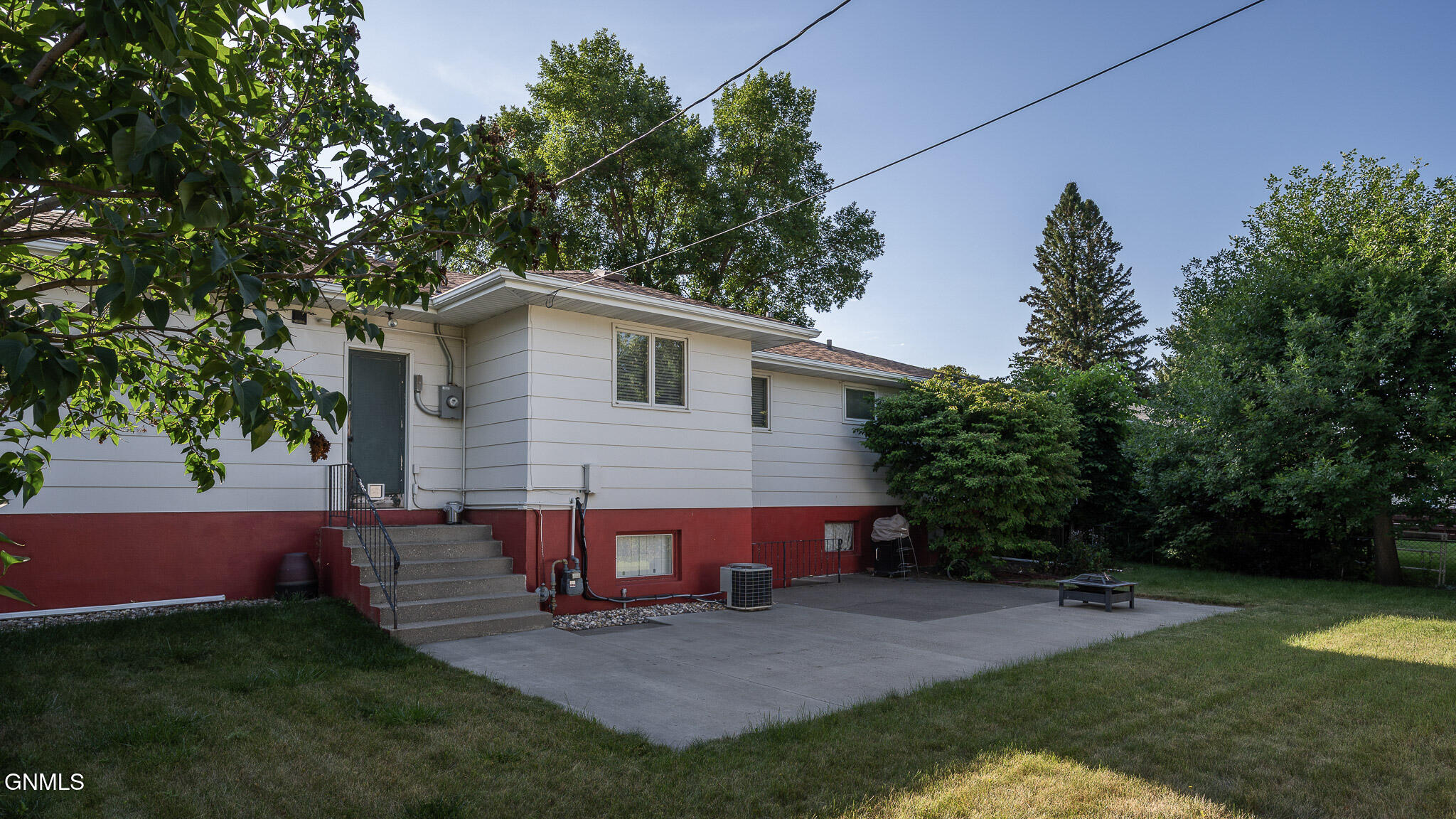 property viewer photo 40