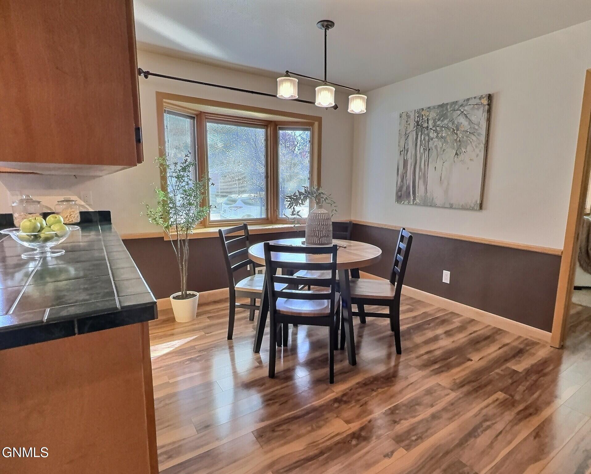 property viewer photo 9