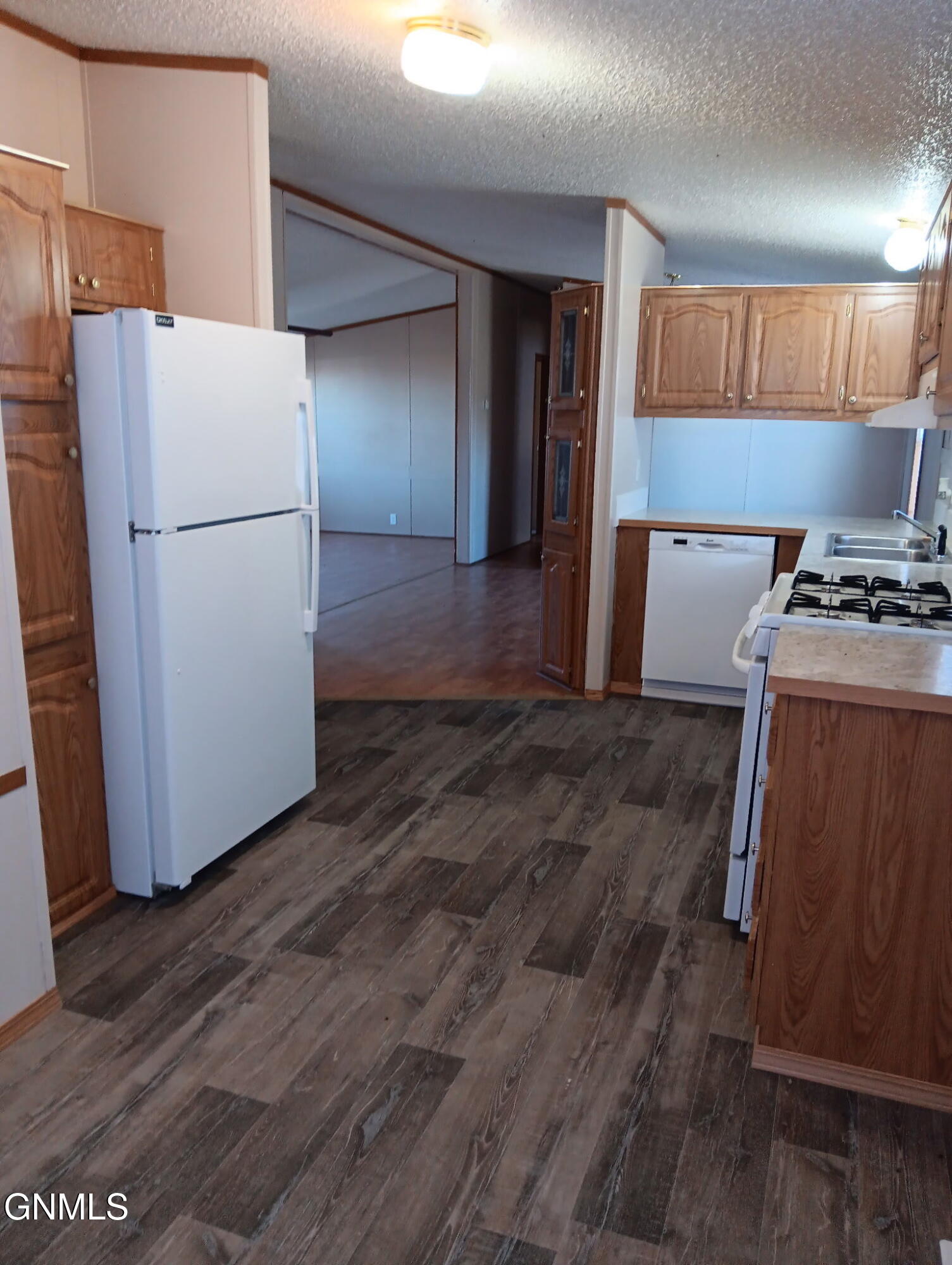property viewer photo 7