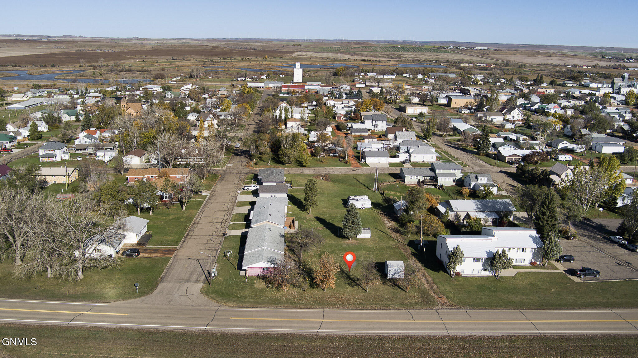 main property photo 36
