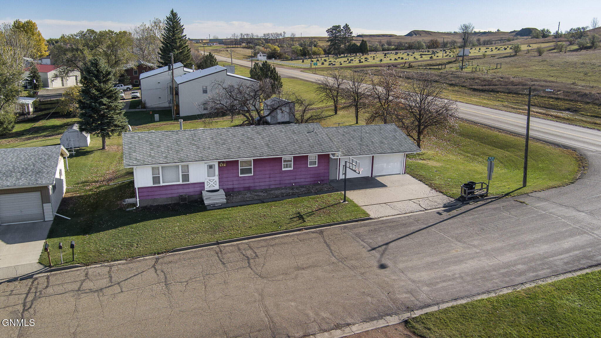 main property photo 43