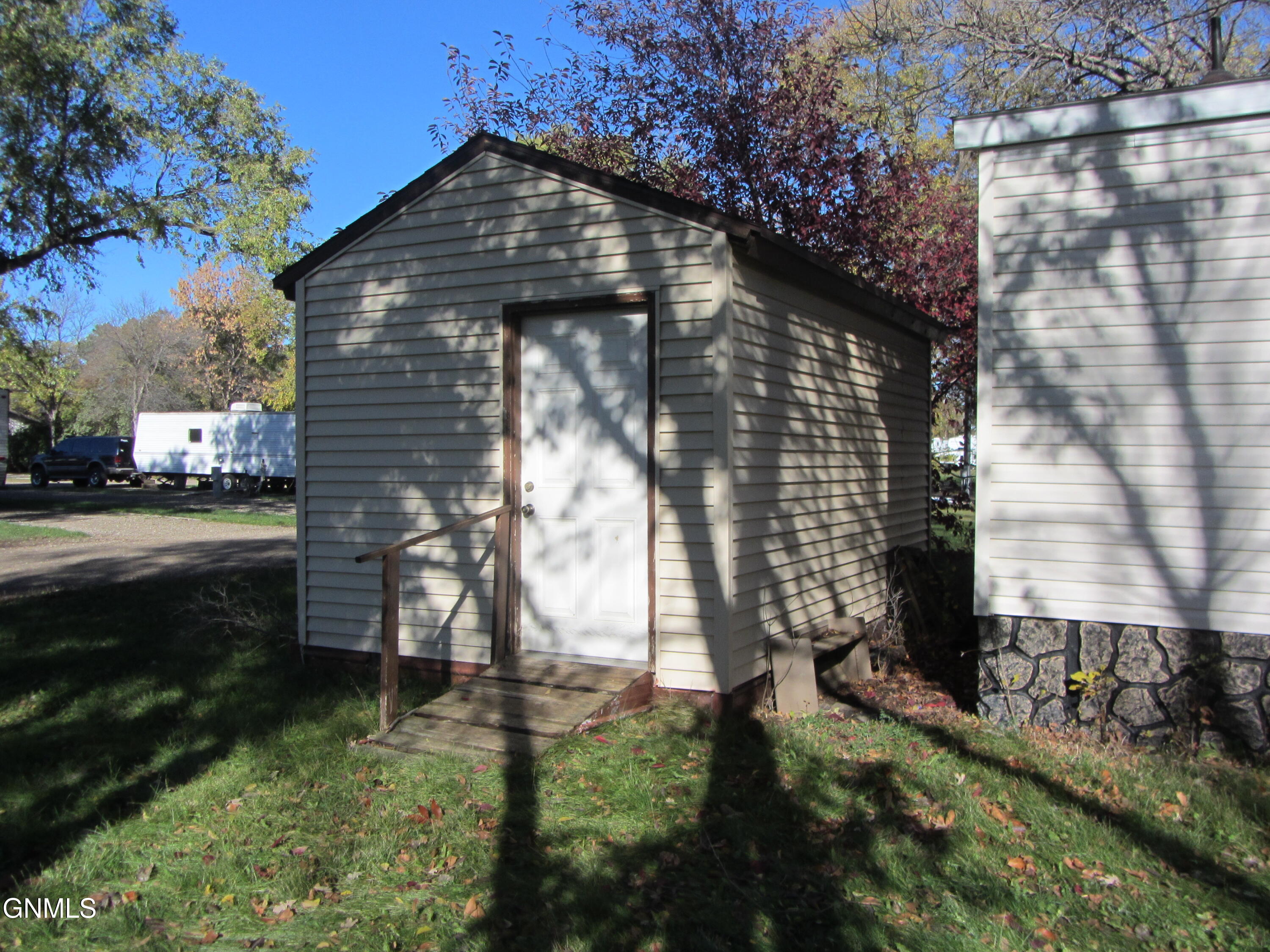property viewer photo 1