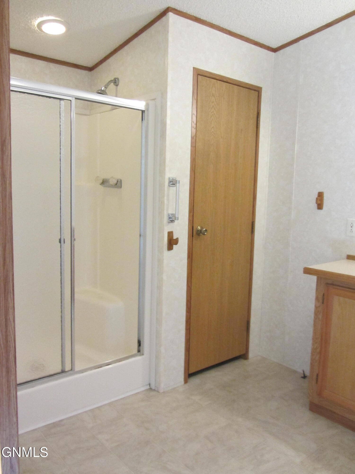 property viewer photo 10
