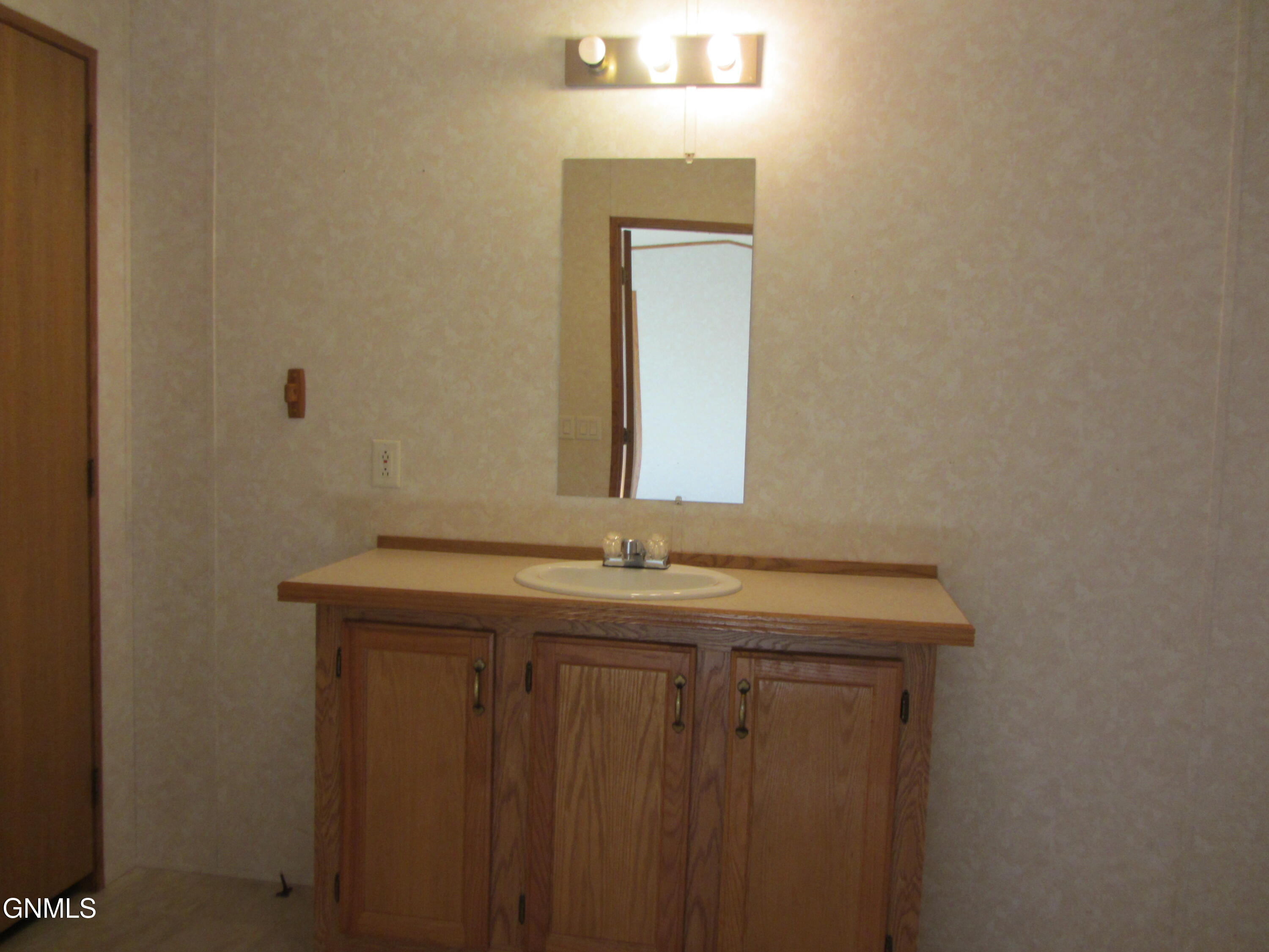 property viewer photo 11