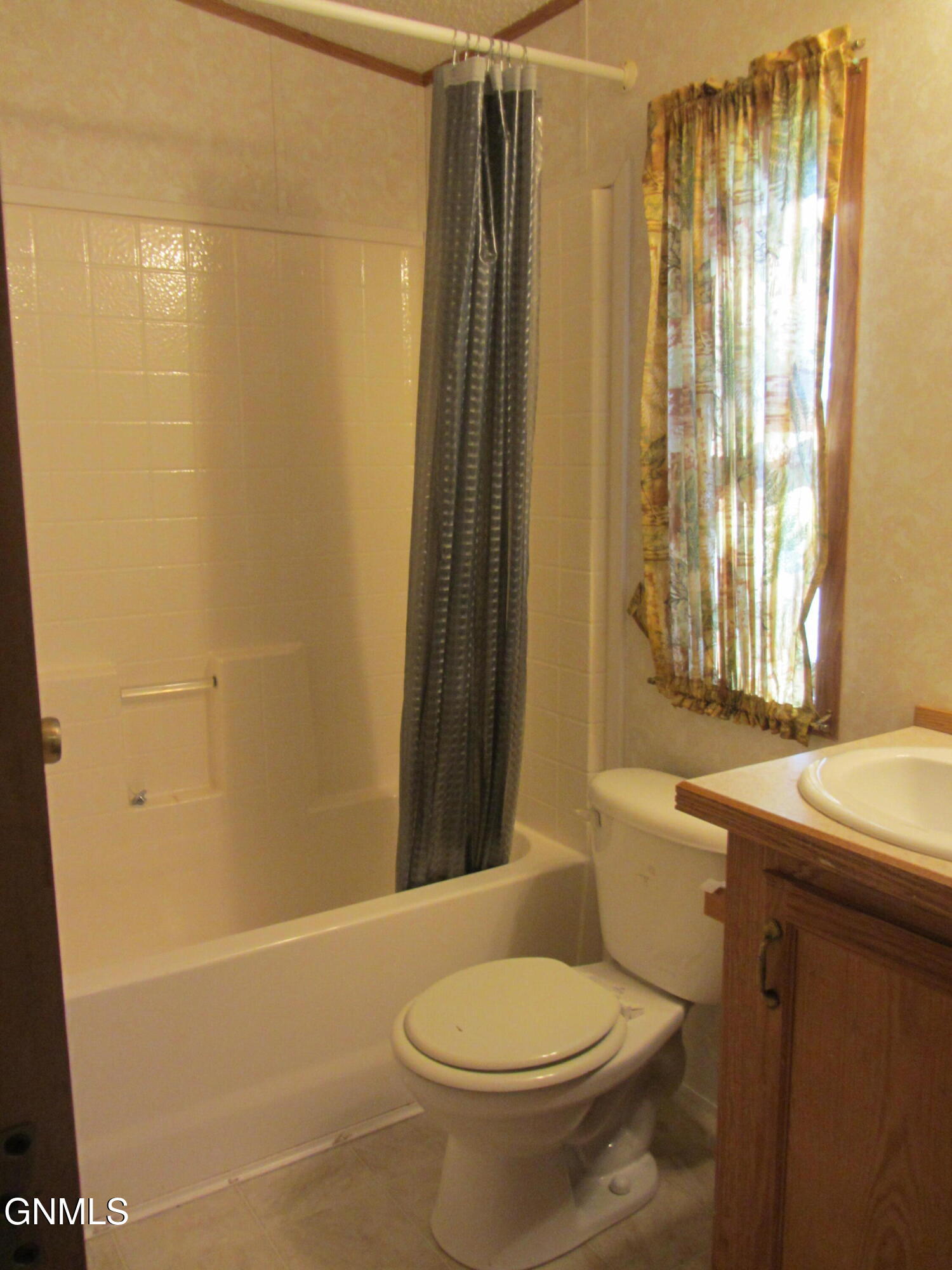 property viewer photo 13
