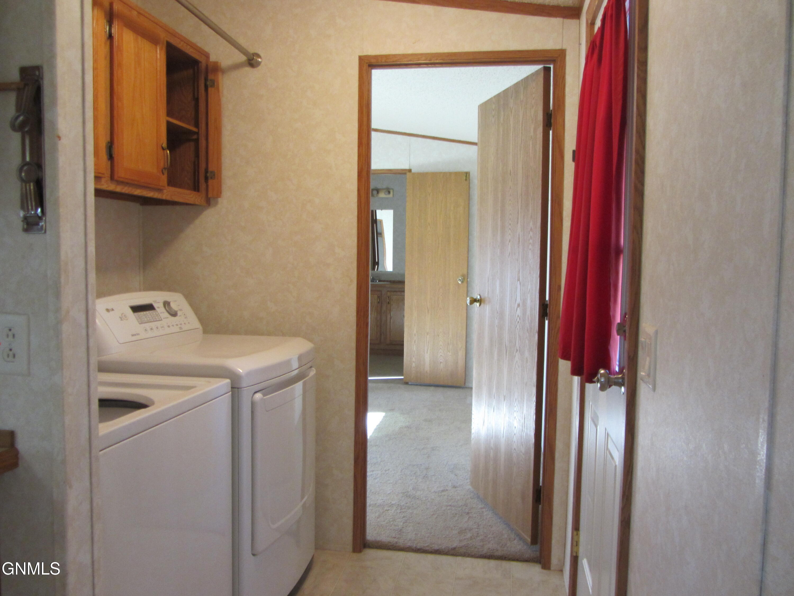 property viewer photo 6