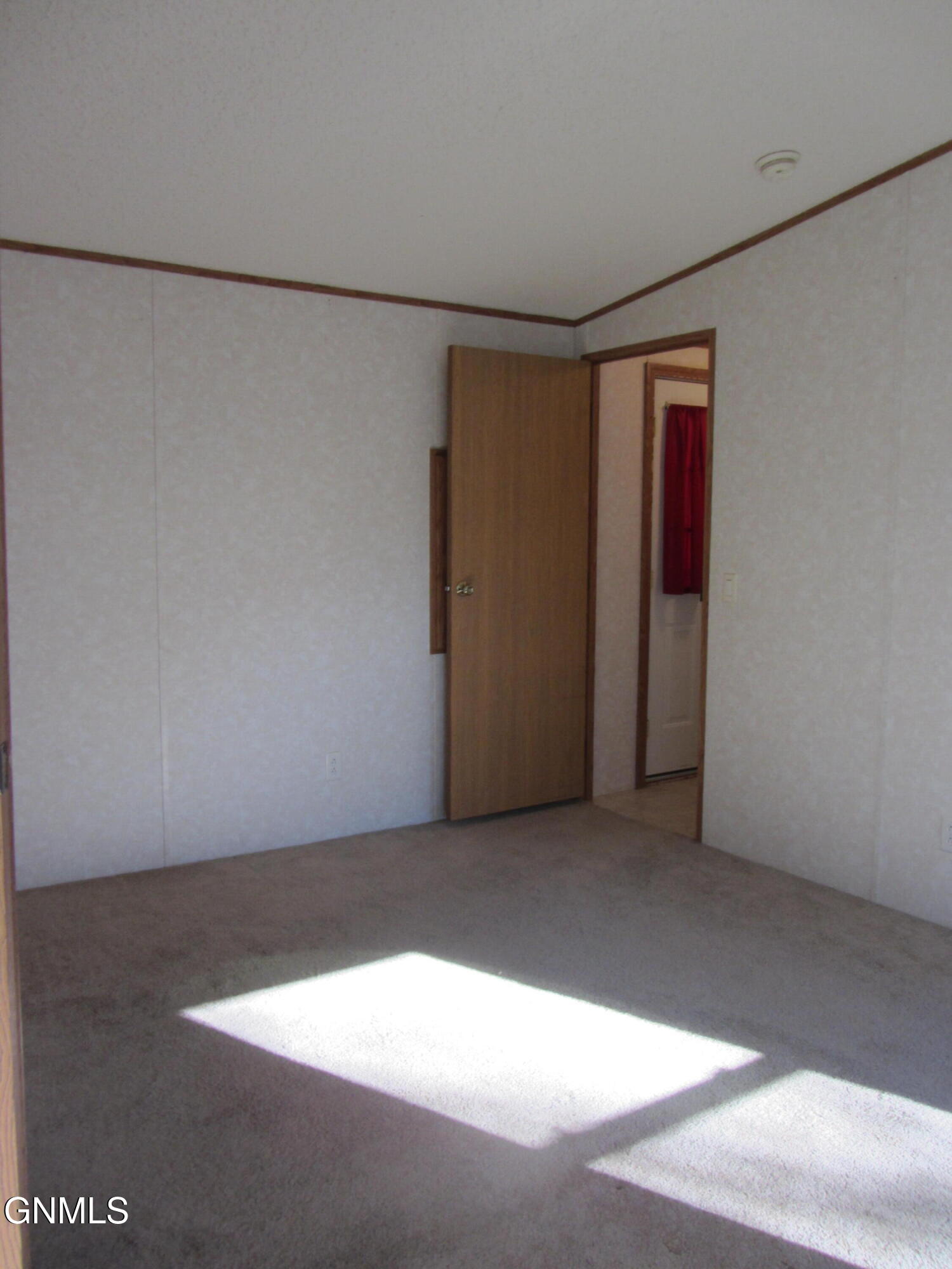 property viewer photo 8
