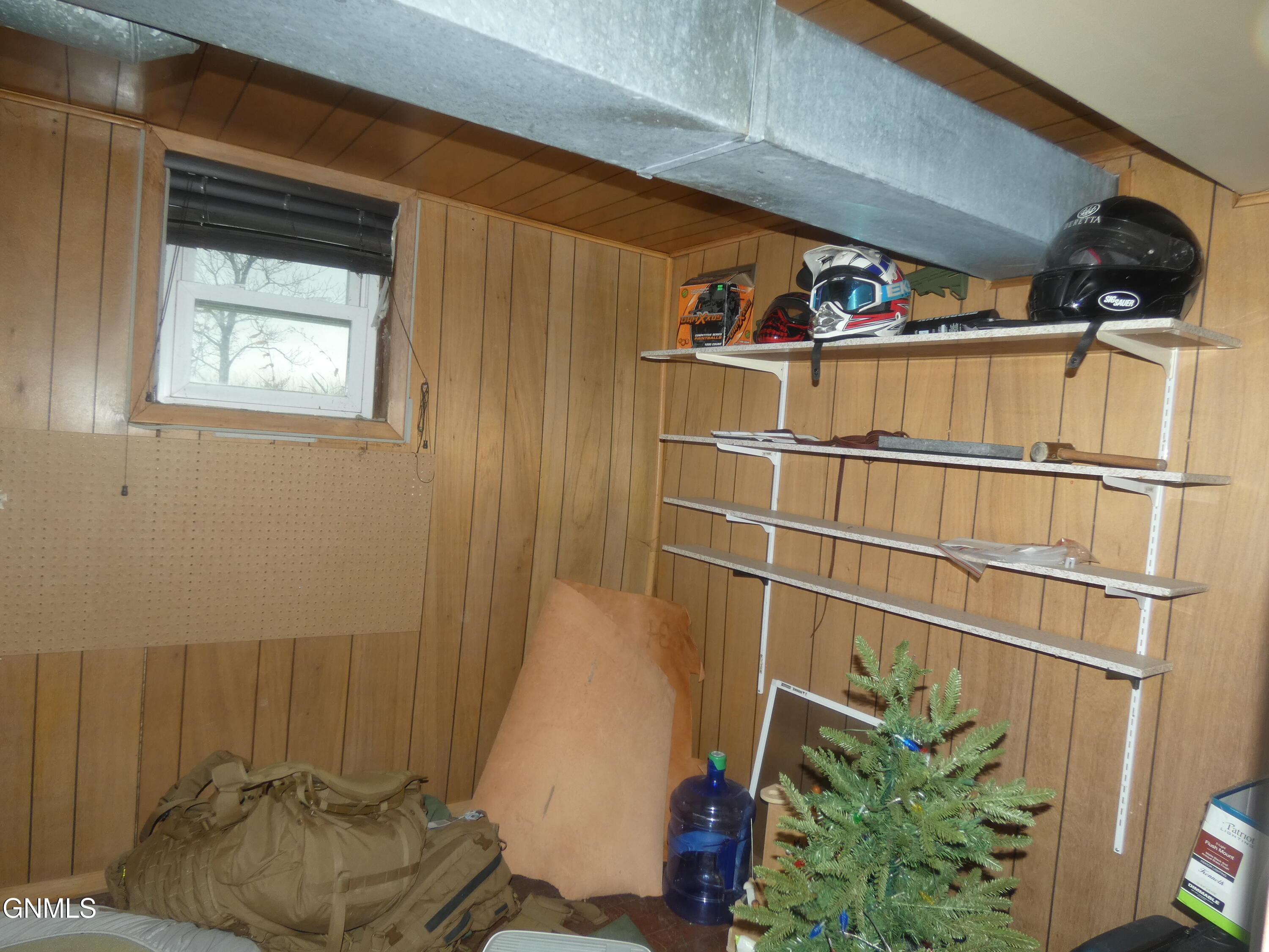 property viewer photo 18
