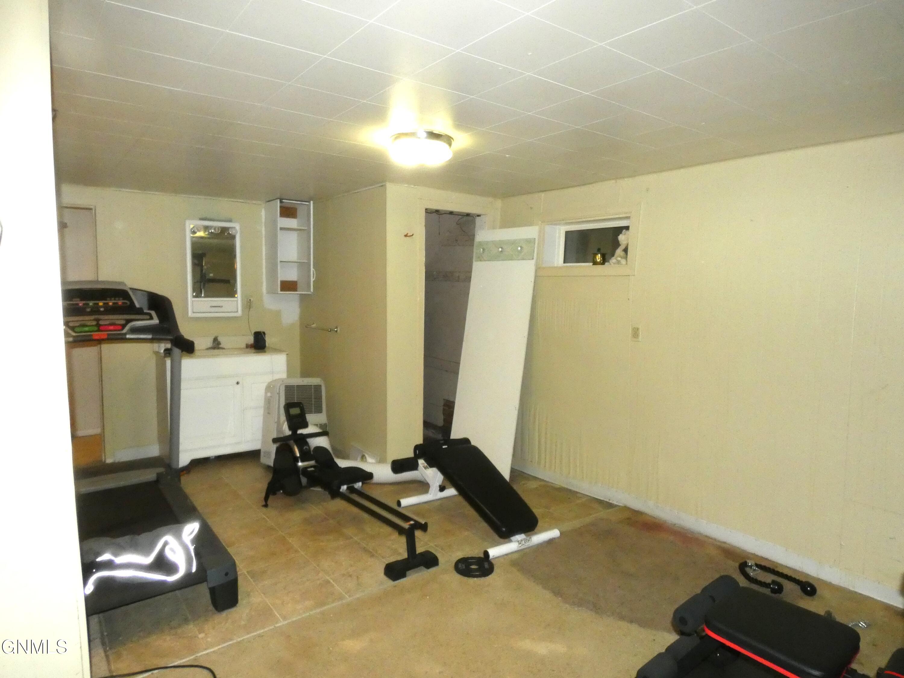 property viewer photo 20