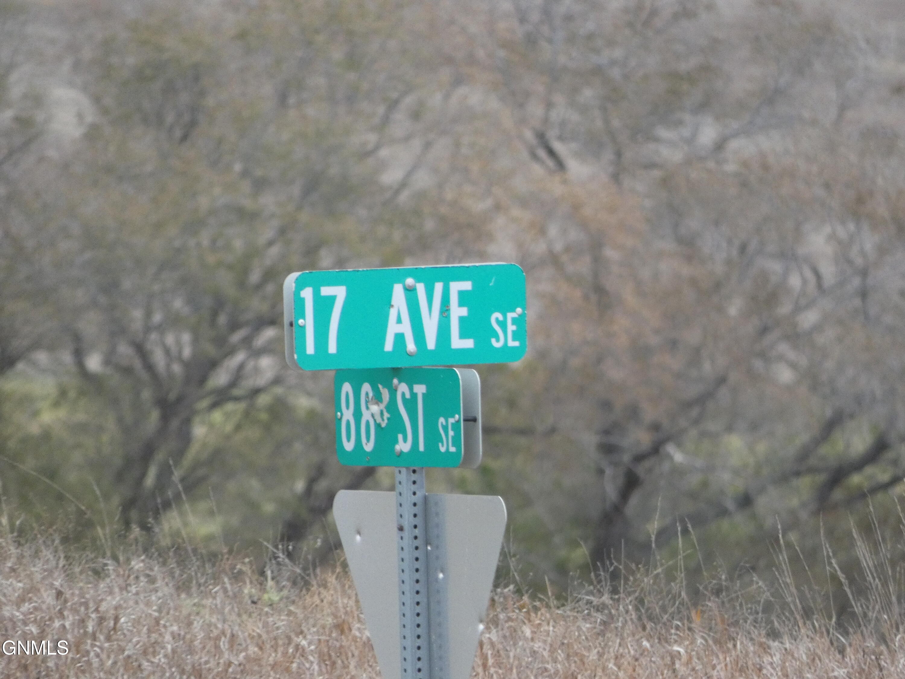property viewer photo 25