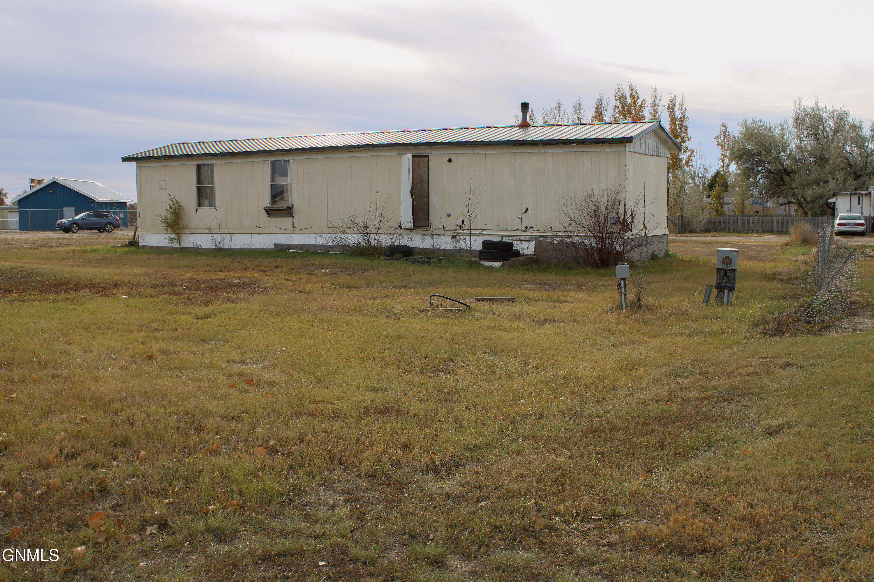 main property photo 12