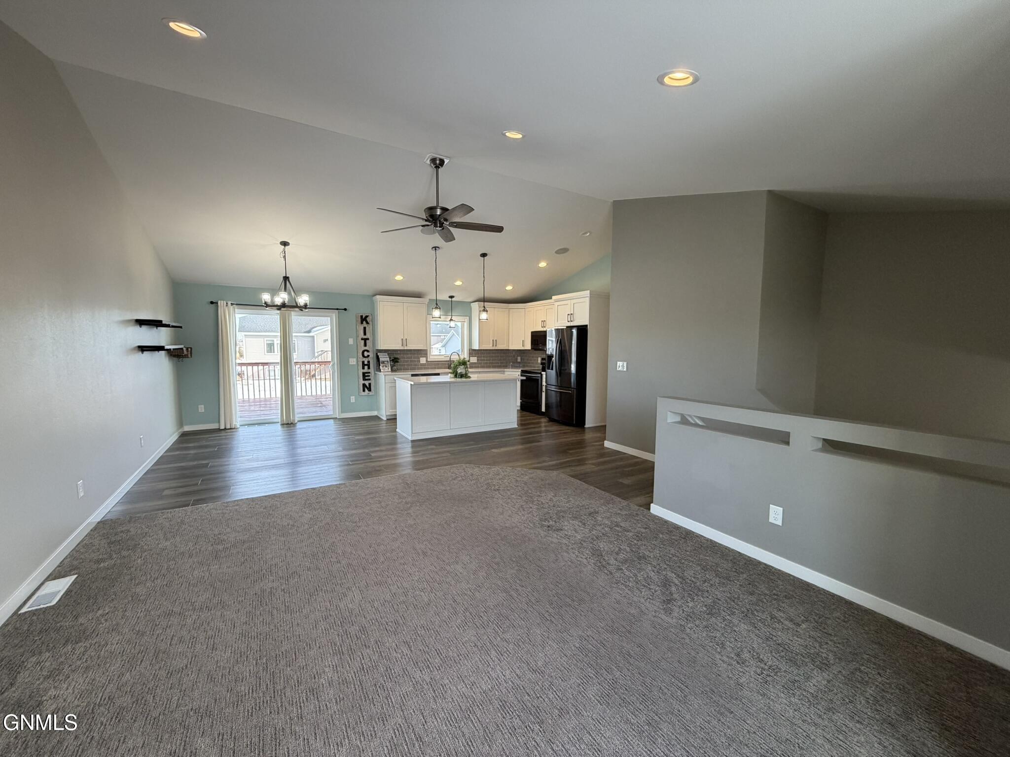 property viewer photo 100