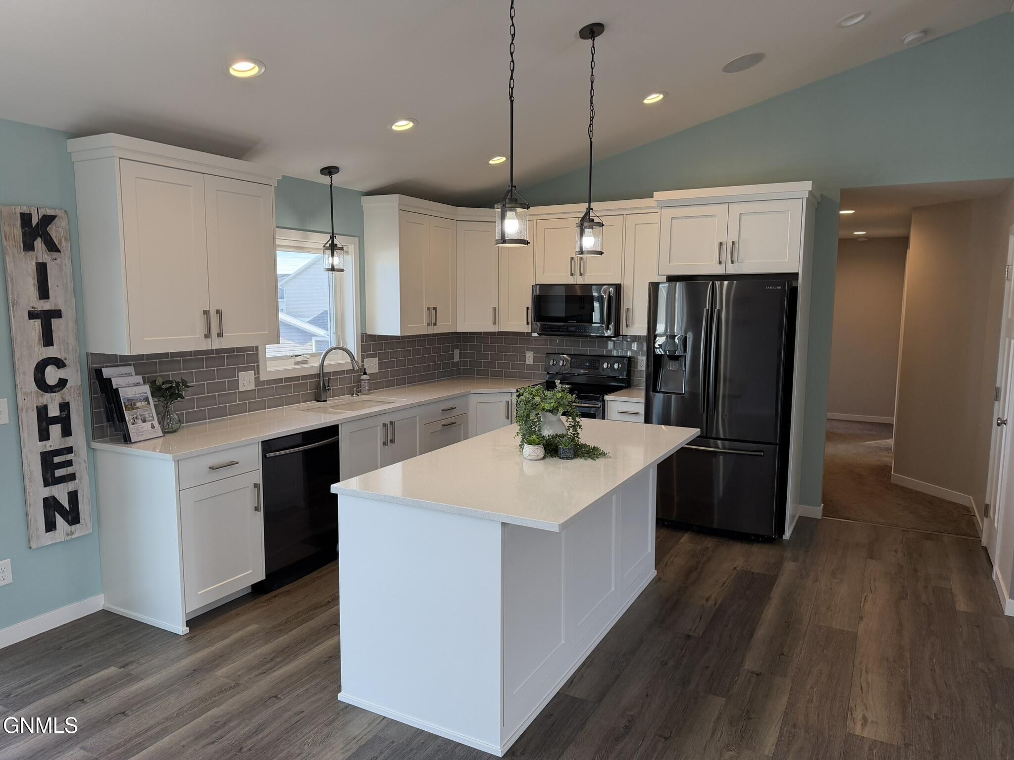 property viewer photo 101