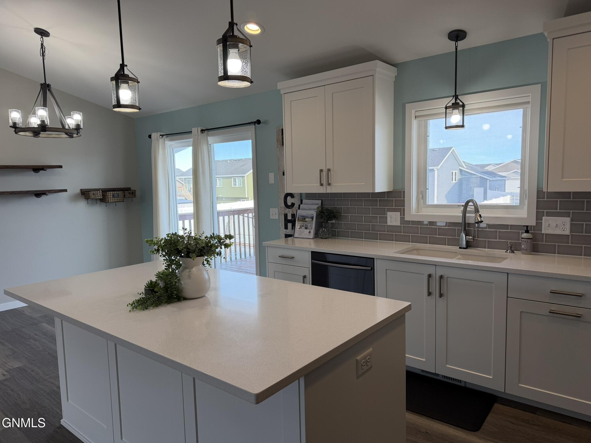 property viewer photo 103