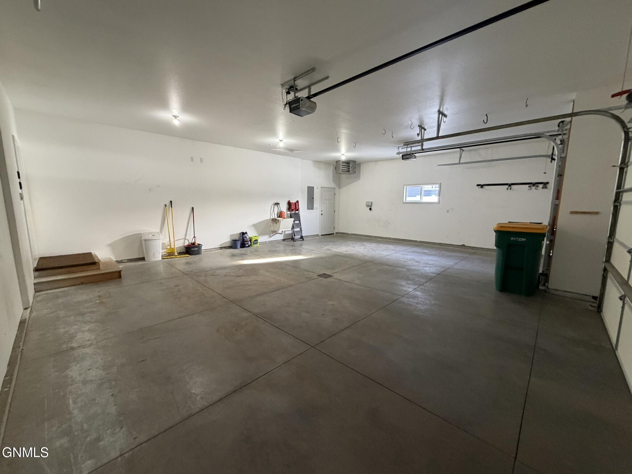 property viewer photo 110