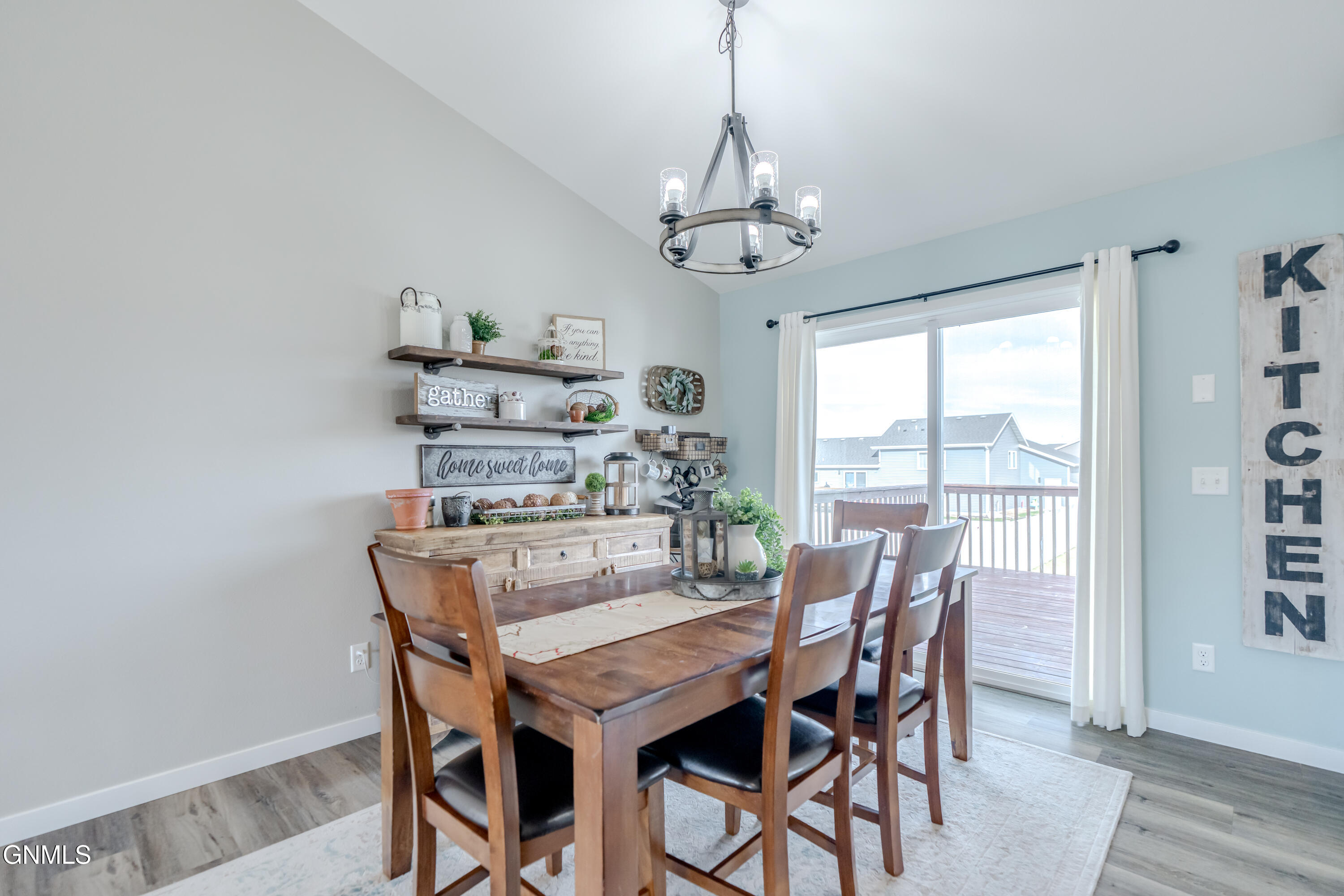 property viewer photo 19