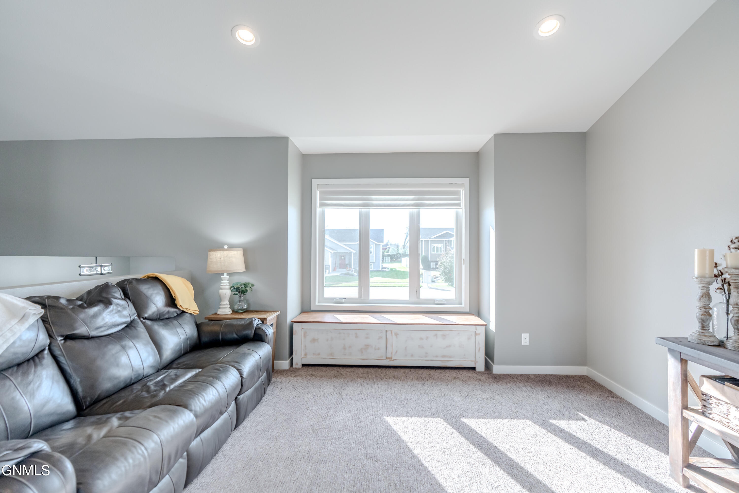 property viewer photo 24