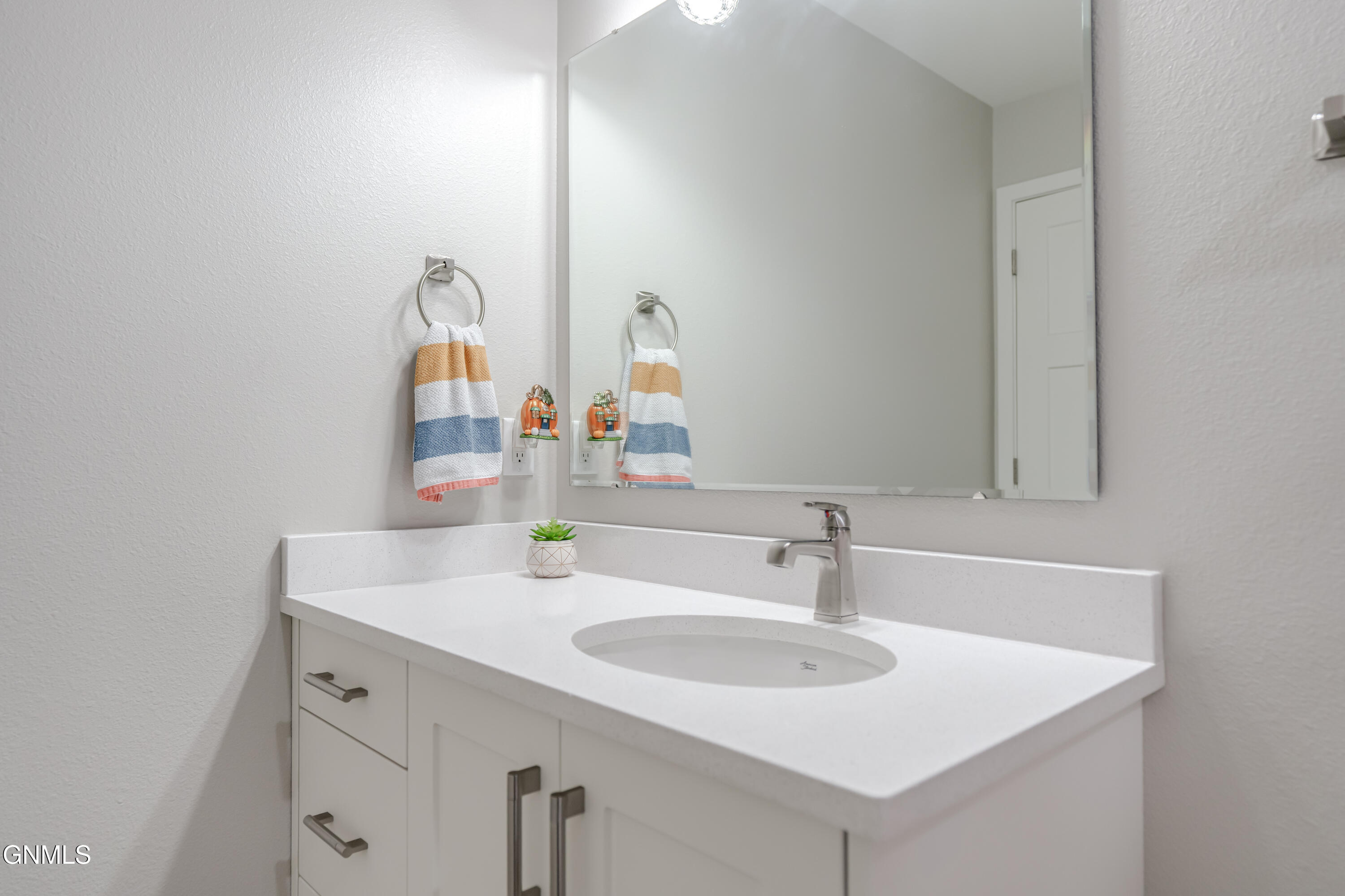 property viewer photo 29