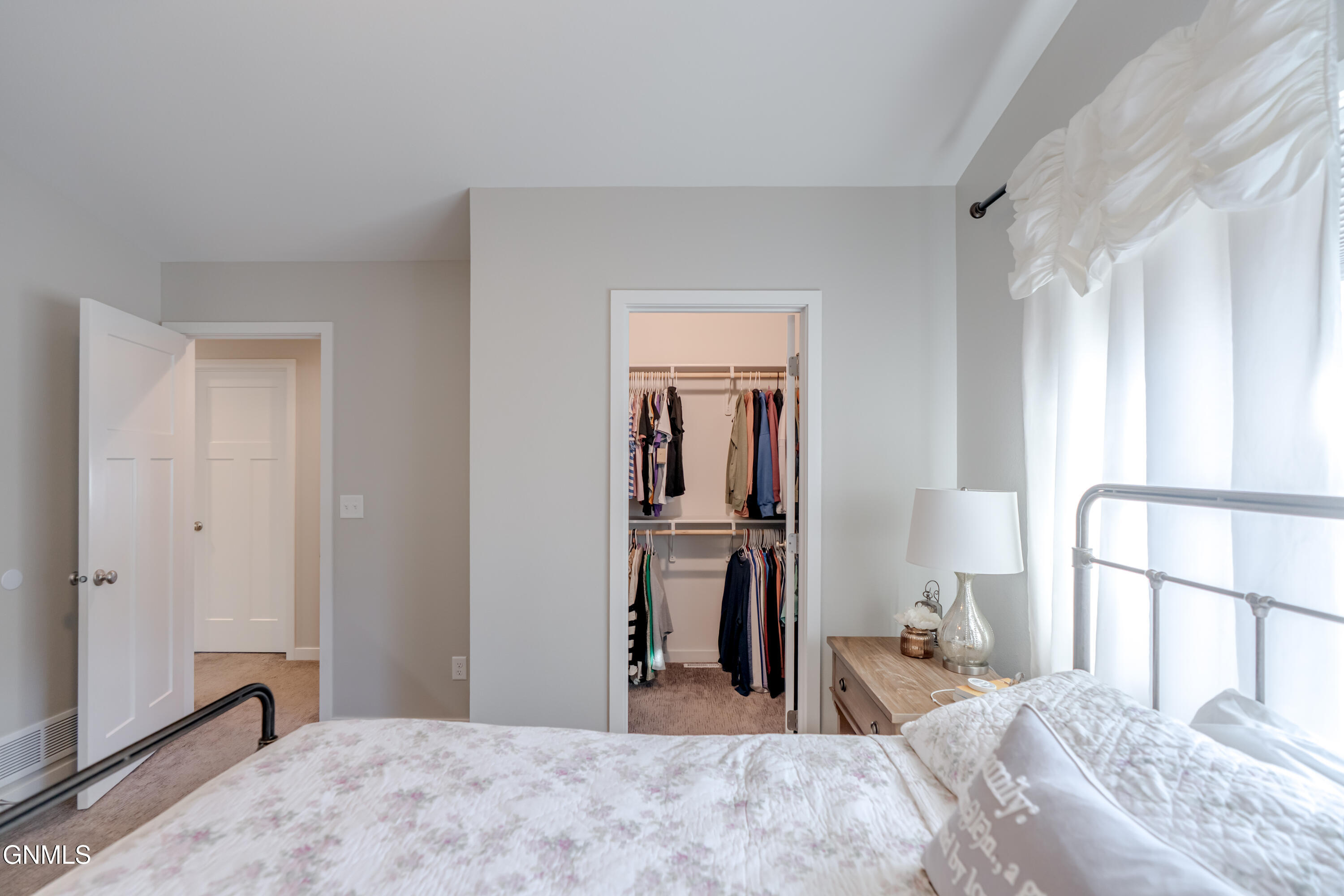 property viewer photo 32
