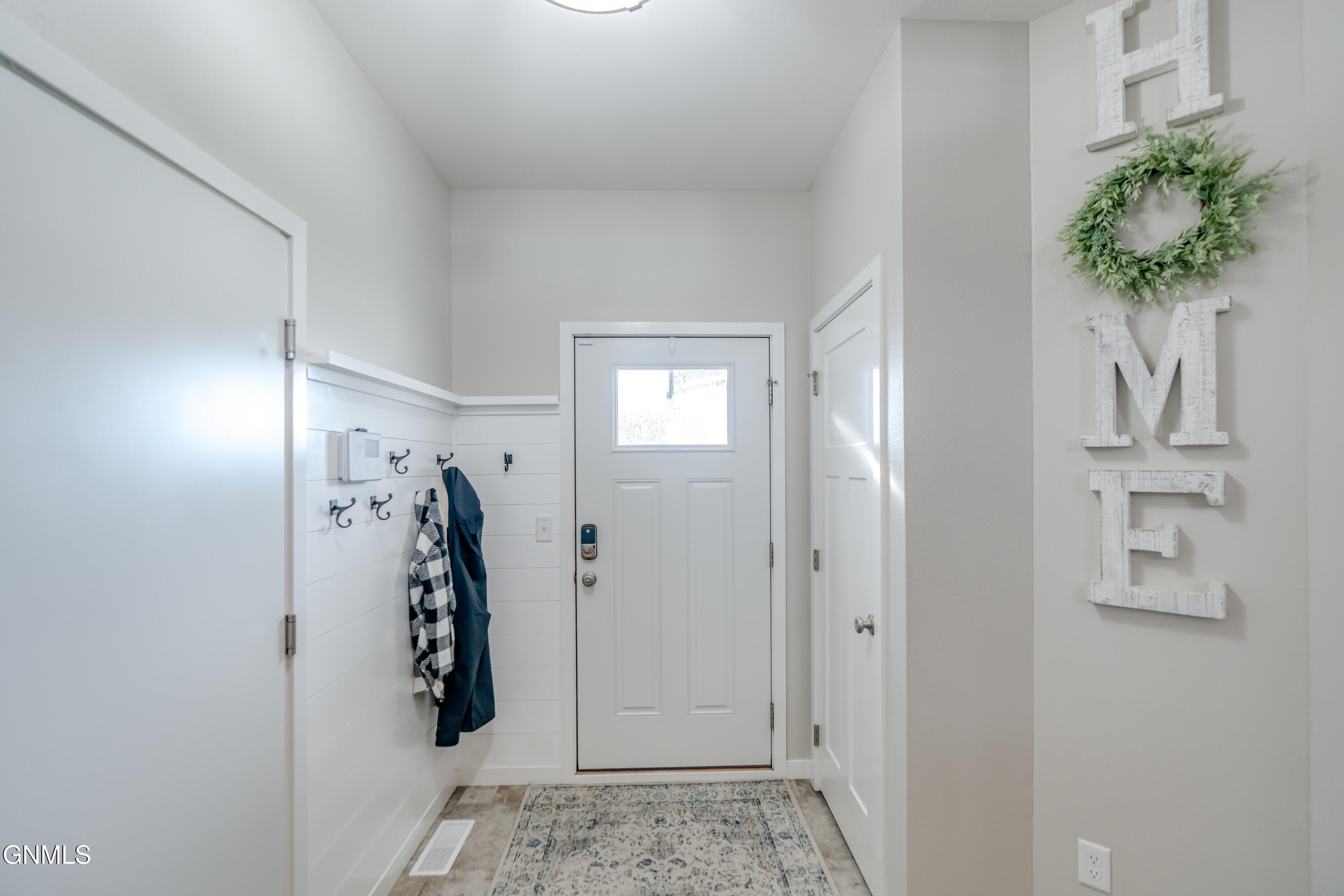 property viewer photo 43