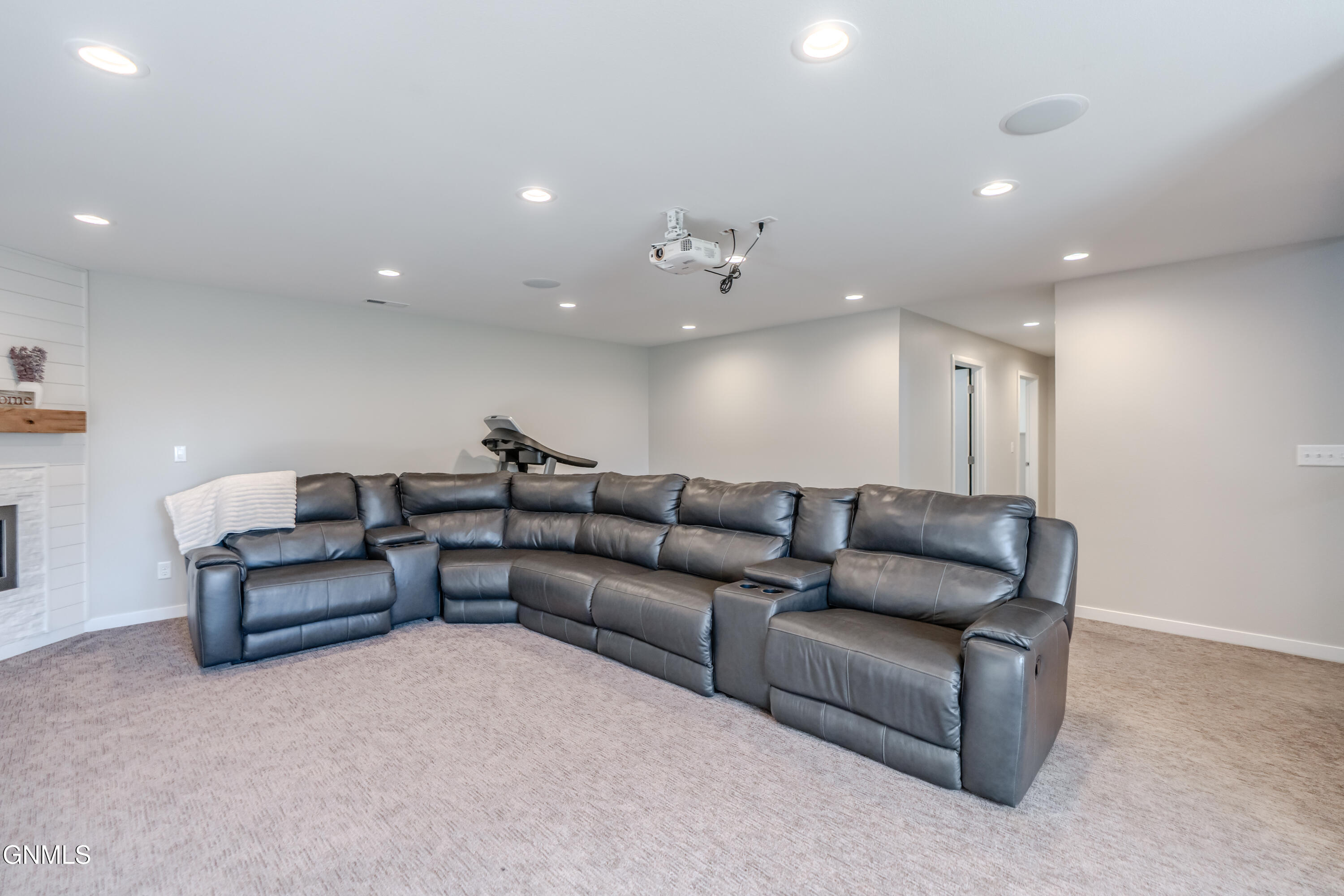 property viewer photo 51